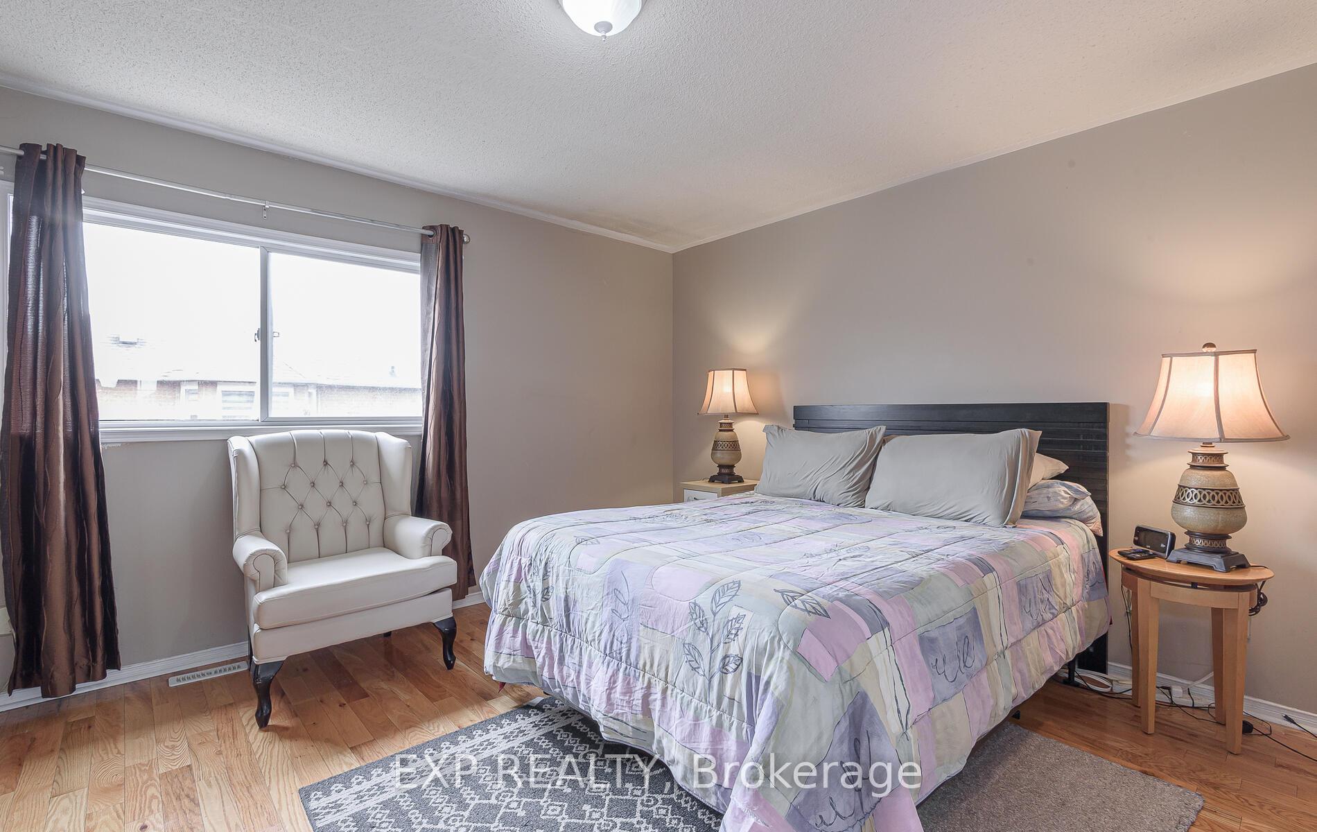 Photo 17 of 15 Meadow Glade Road, Brampton, Sandringham-Wellington — HOMEH