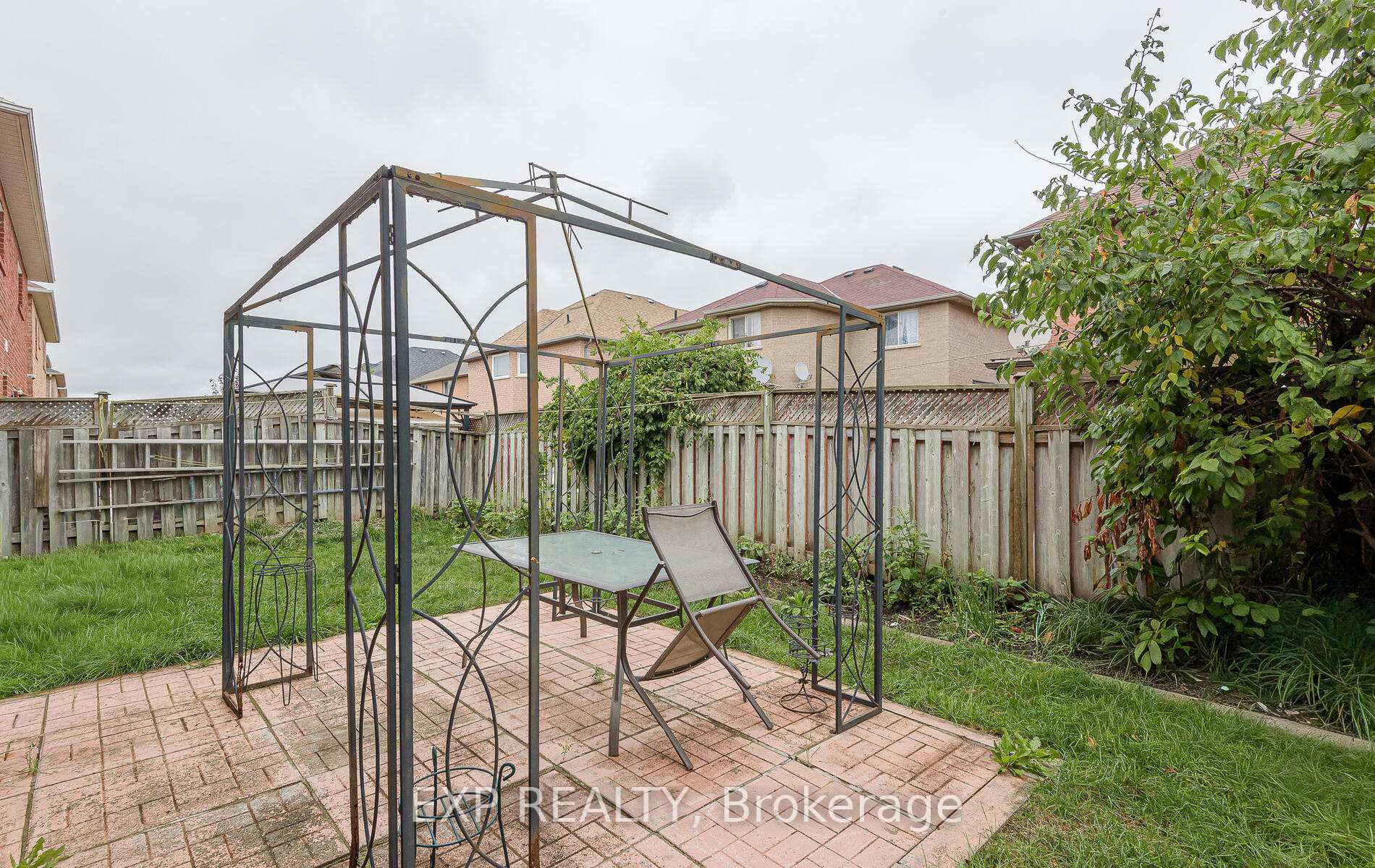 Photo 25 of 15 Meadow Glade Road, Brampton, Sandringham-Wellington — HOMEH