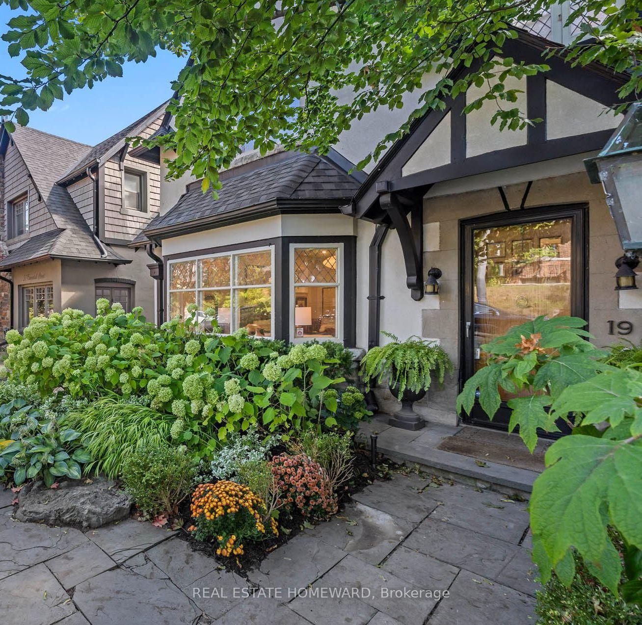 Photo 39 of 19 Cavendish Street, Toronto, The Beaches — HOMEH