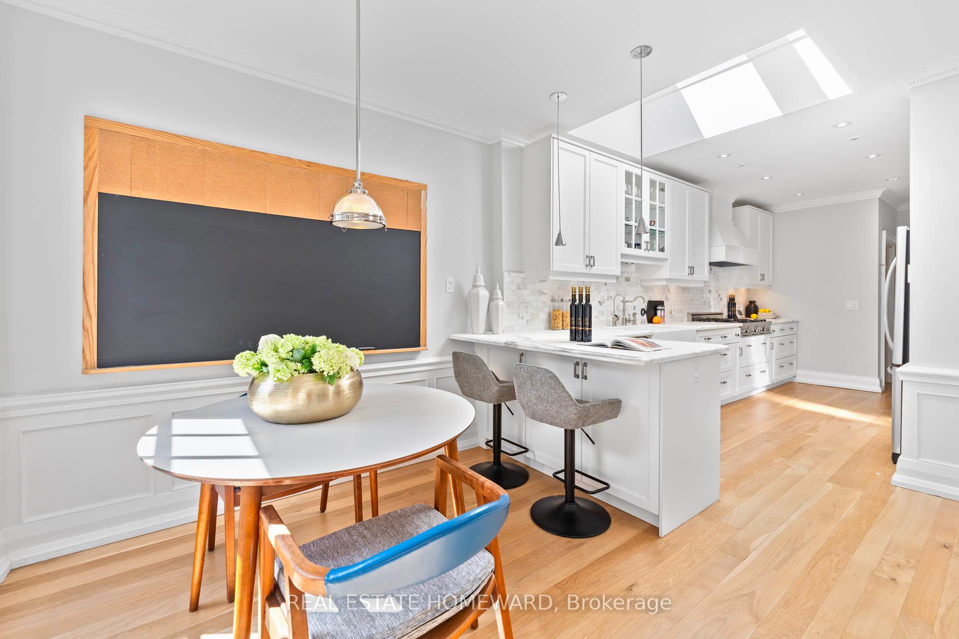Photo 11 of 19 Cavendish Street, Toronto, The Beaches — HOMEH