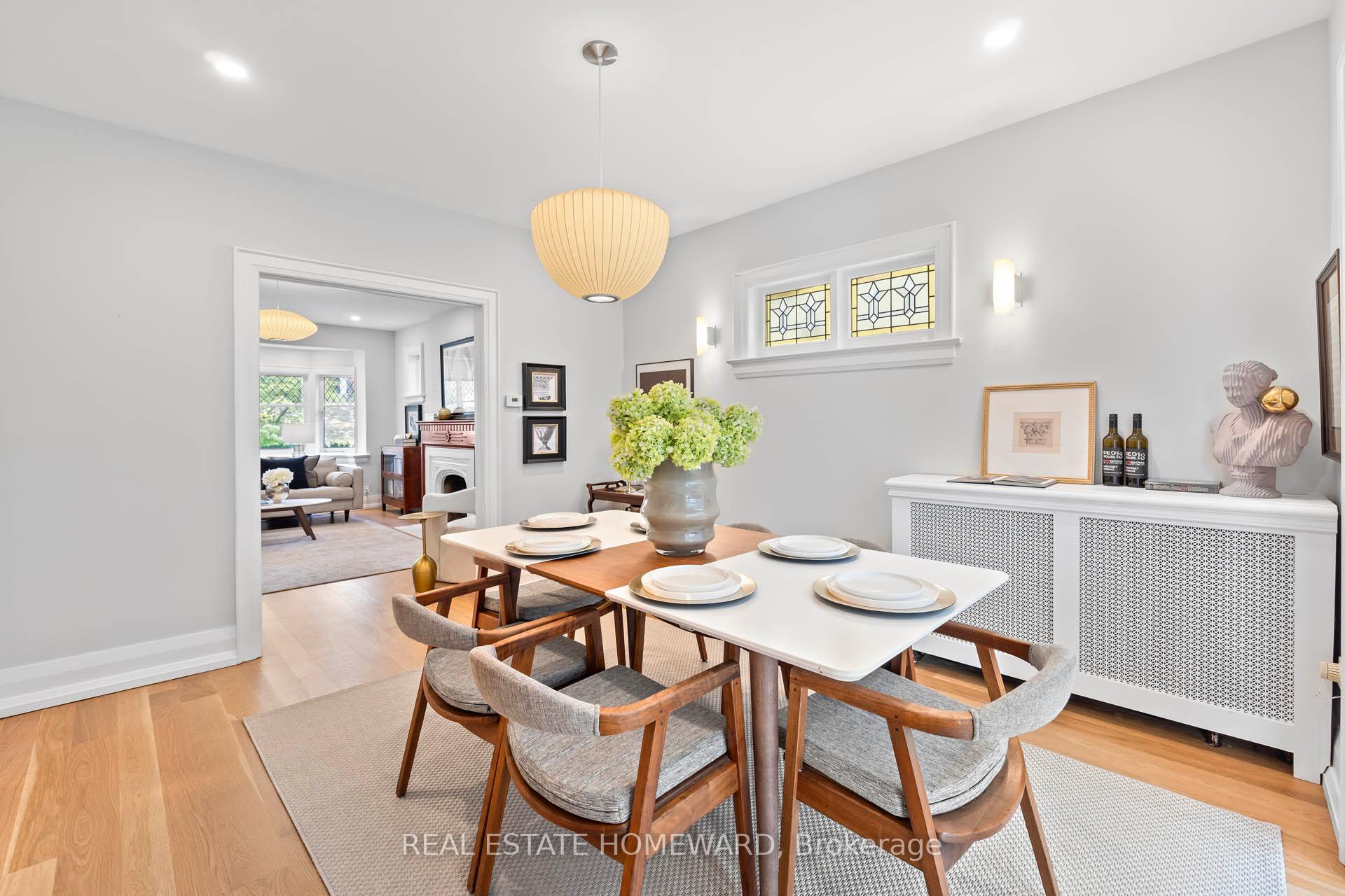 Photo 5 of 19 Cavendish Street, Toronto, The Beaches — HOMEH