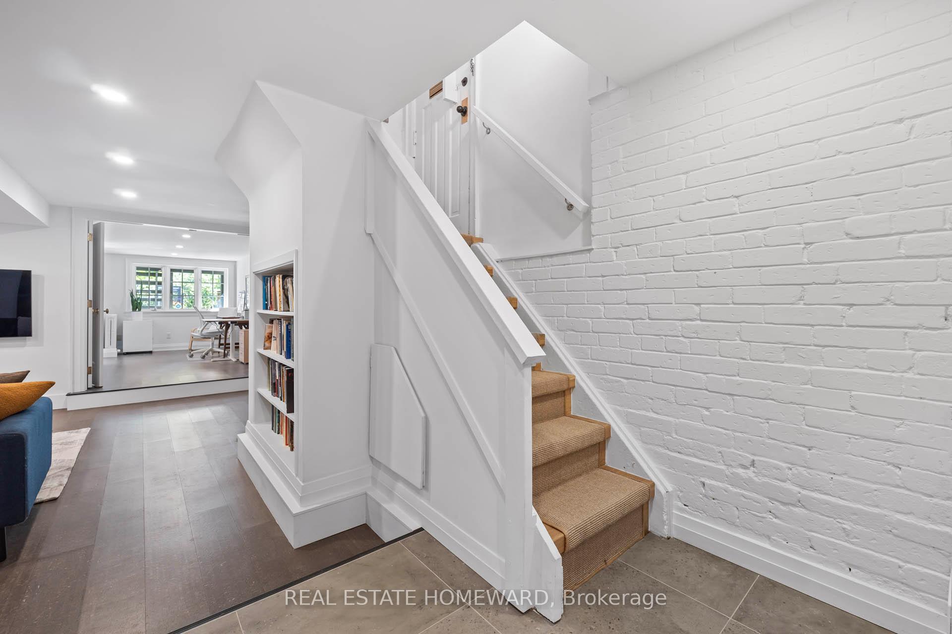 Photo 15 of 19 Cavendish Street, Toronto, The Beaches — HOMEH