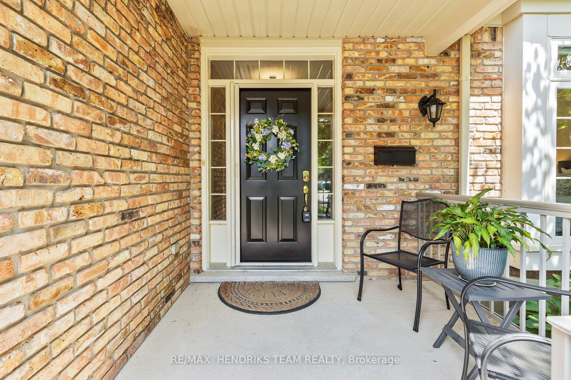 Photo 4 of Unit 8, 174 Martindale Road, St. Catharines, Grapeview — HOMEH