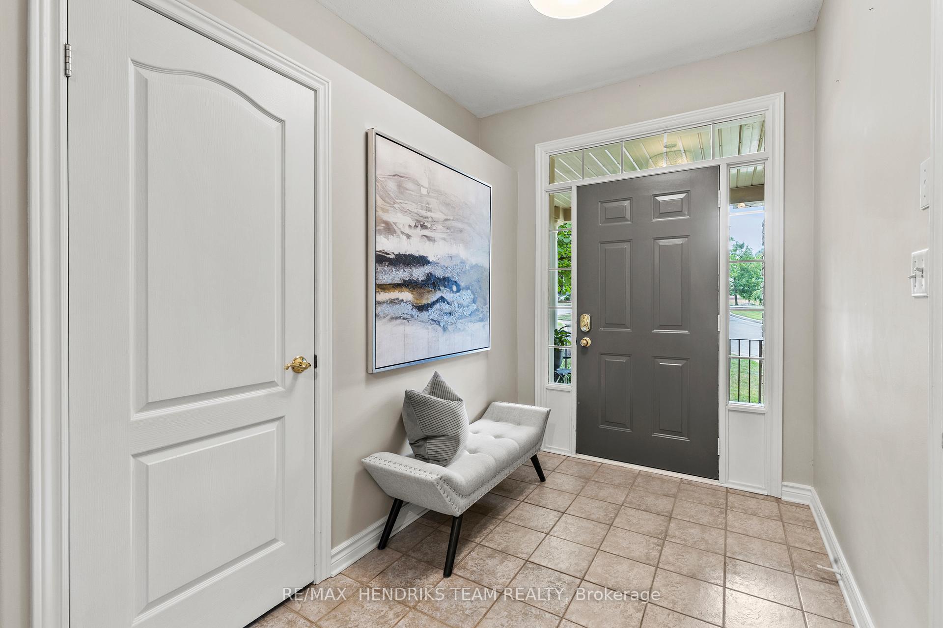Photo 5 of Unit 8, 174 Martindale Road, St. Catharines, Grapeview — HOMEH