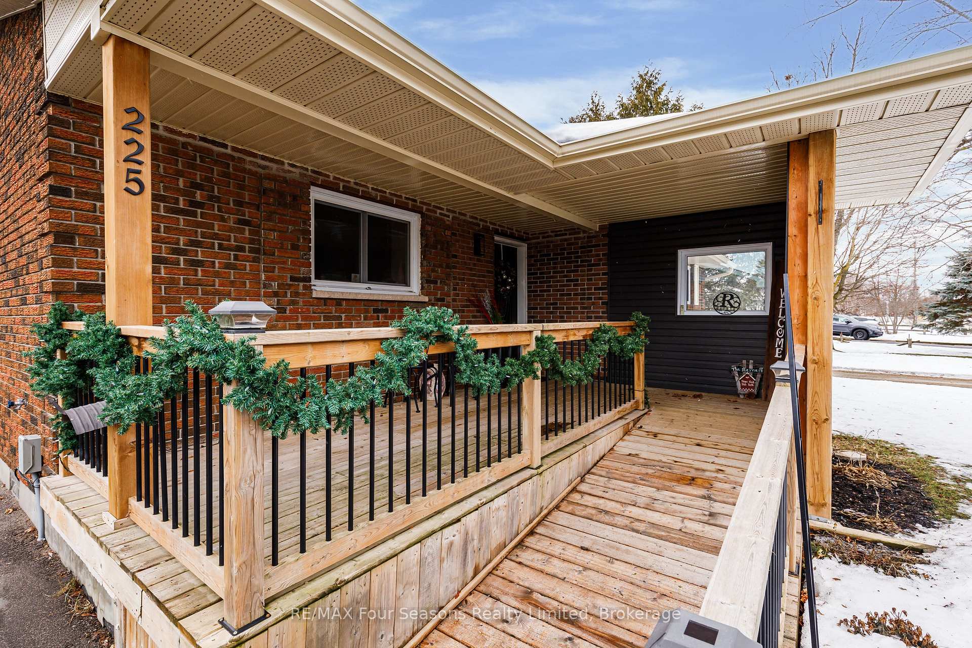 Photo 7 of 225 Christopher Street, Clearview, Stayner — HOMEH