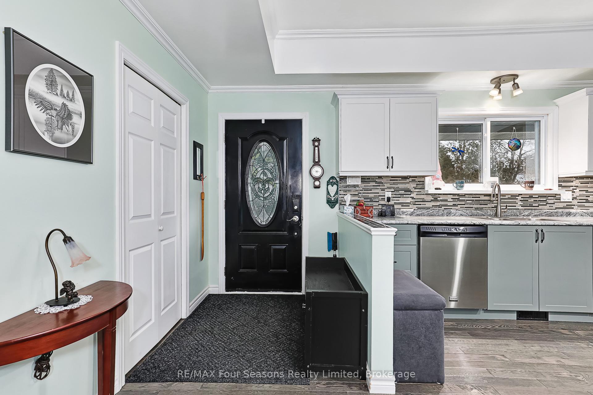 Photo 6 of 225 Christopher Street, Clearview, Stayner — HOMEH