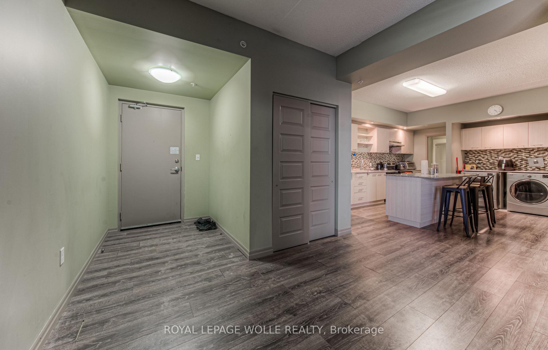 Photo 3 of Unit 401, 8 Hickory Street W, Waterloo, Beechwood/University — HOMEH