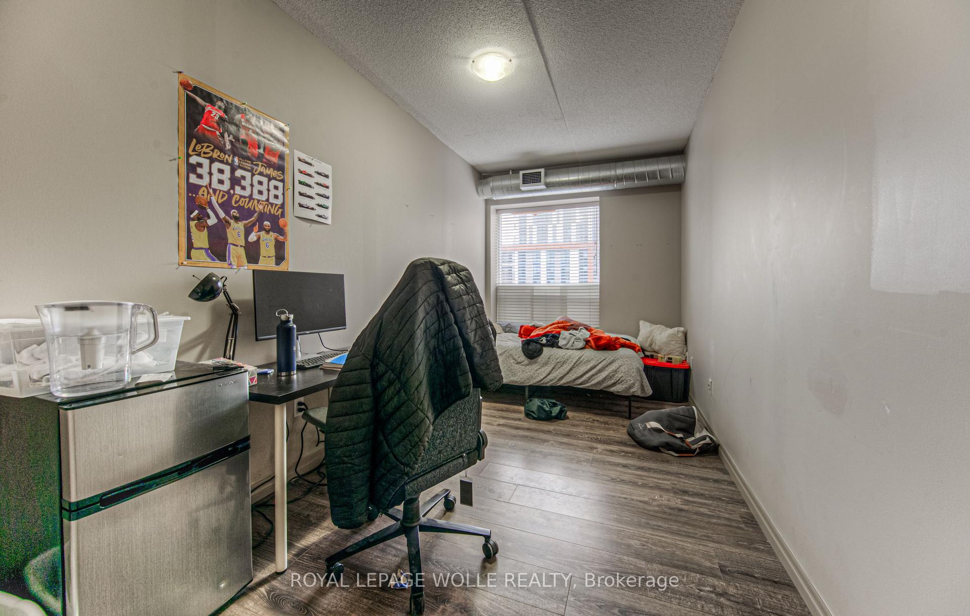 Photo 13 of Unit 401, 8 Hickory Street W, Waterloo, Beechwood/University — HOMEH