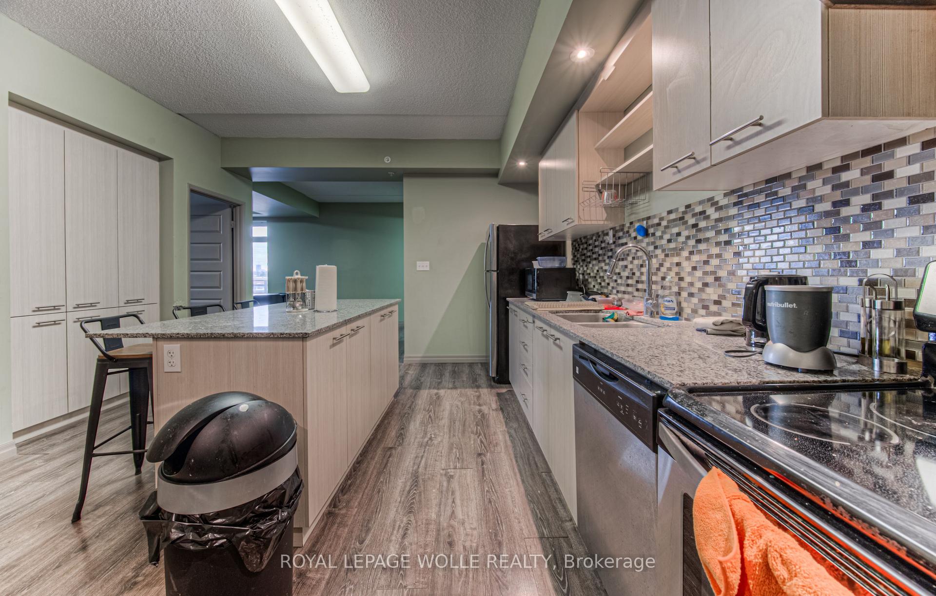 Photo 21 of Unit 401, 8 Hickory Street W, Waterloo, Beechwood/University — HOMEH