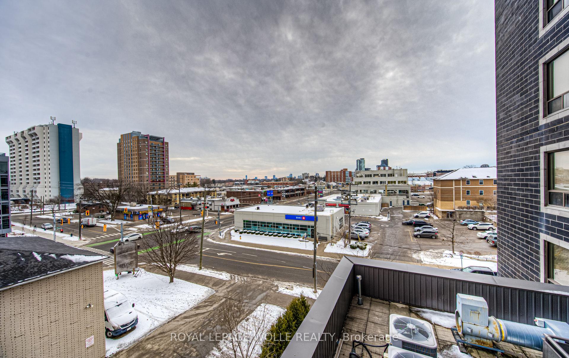 Photo 33 of Unit 401, 8 Hickory Street W, Waterloo, Beechwood/University — HOMEH