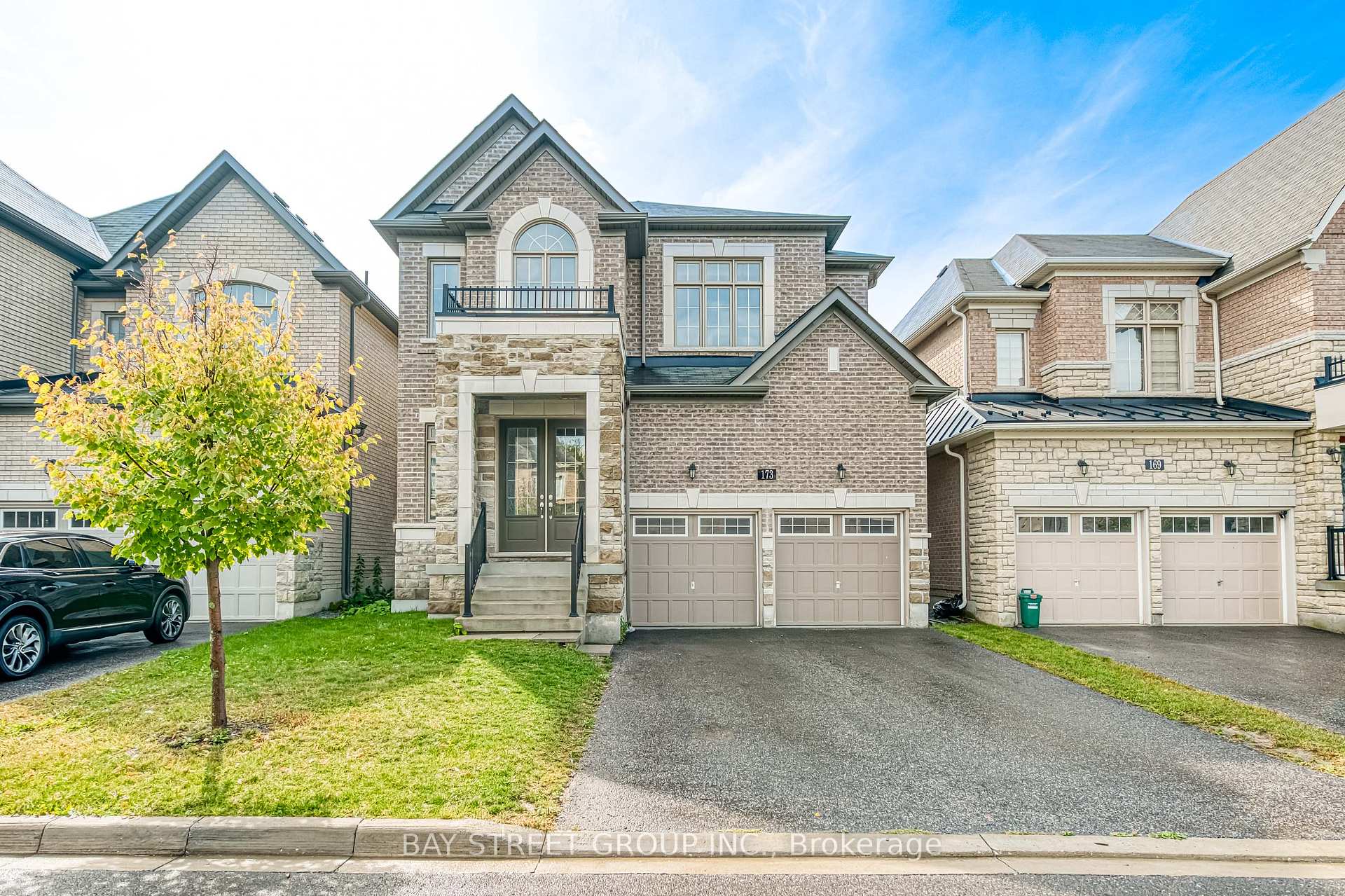 Photo 1 of 173 Conklin Crescent, Aurora, Rural Aurora — HOMEH