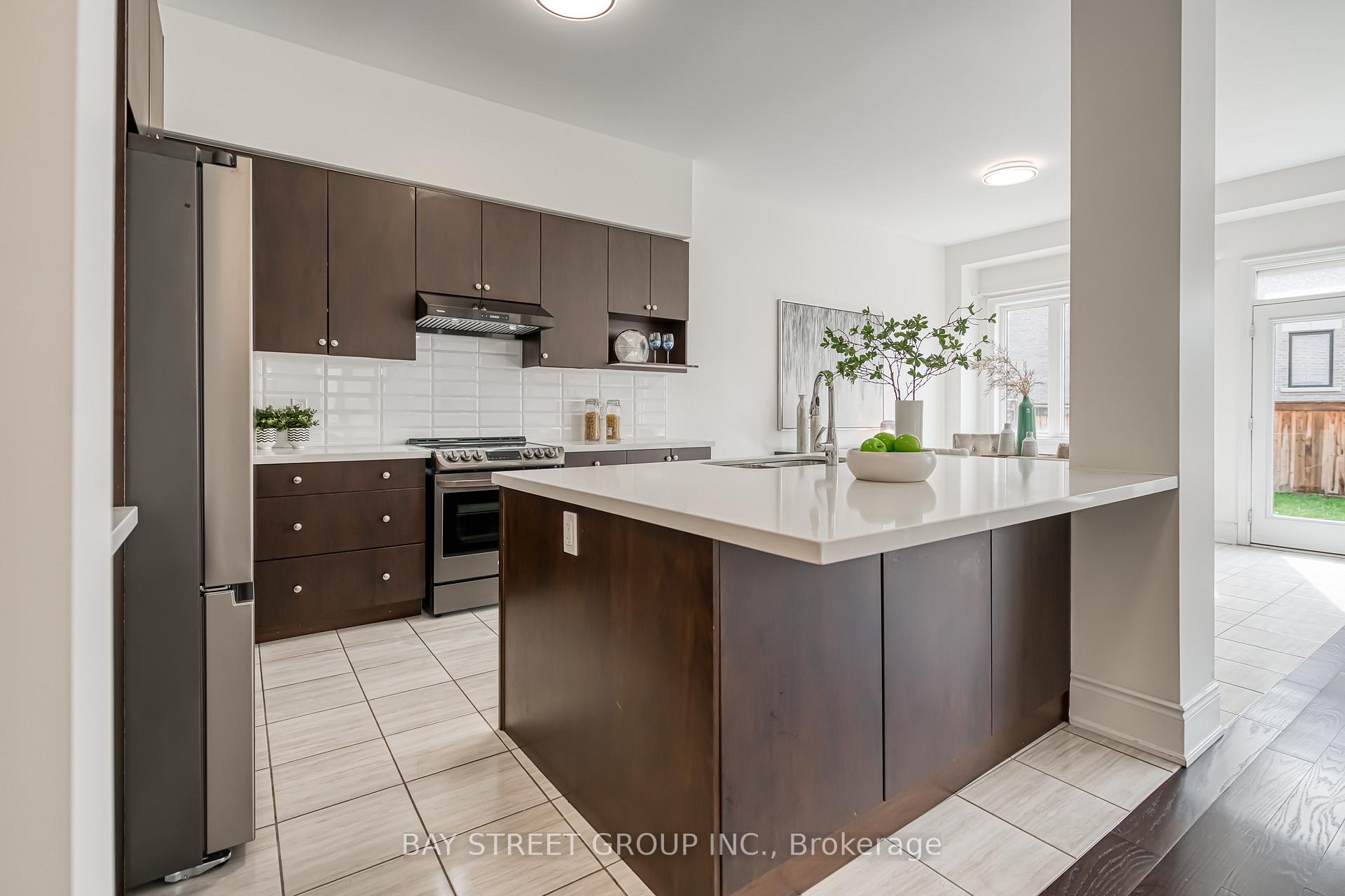 Photo 44 of 173 Conklin Crescent, Aurora, Rural Aurora — HOMEH