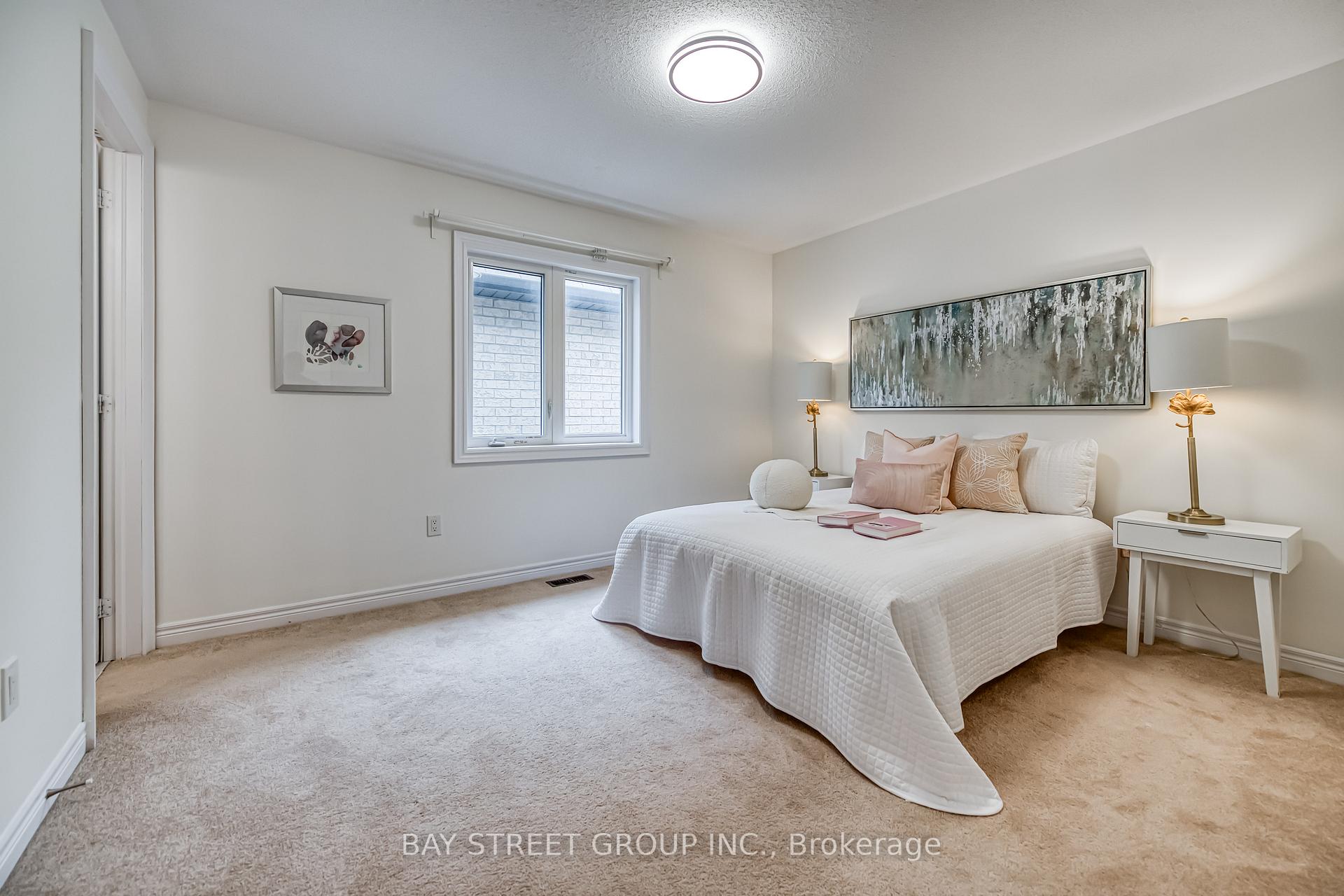Photo 32 of 173 Conklin Crescent, Aurora, Rural Aurora — HOMEH