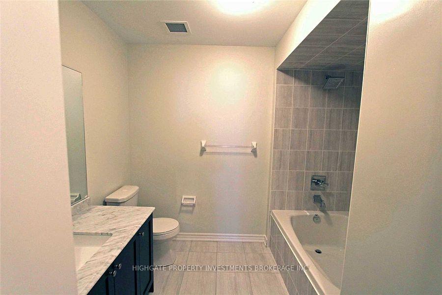 Photo 7 of Unit 4, 3905 Major Mackenzie Drive, Vaughan, Vellore Village — HOMEH