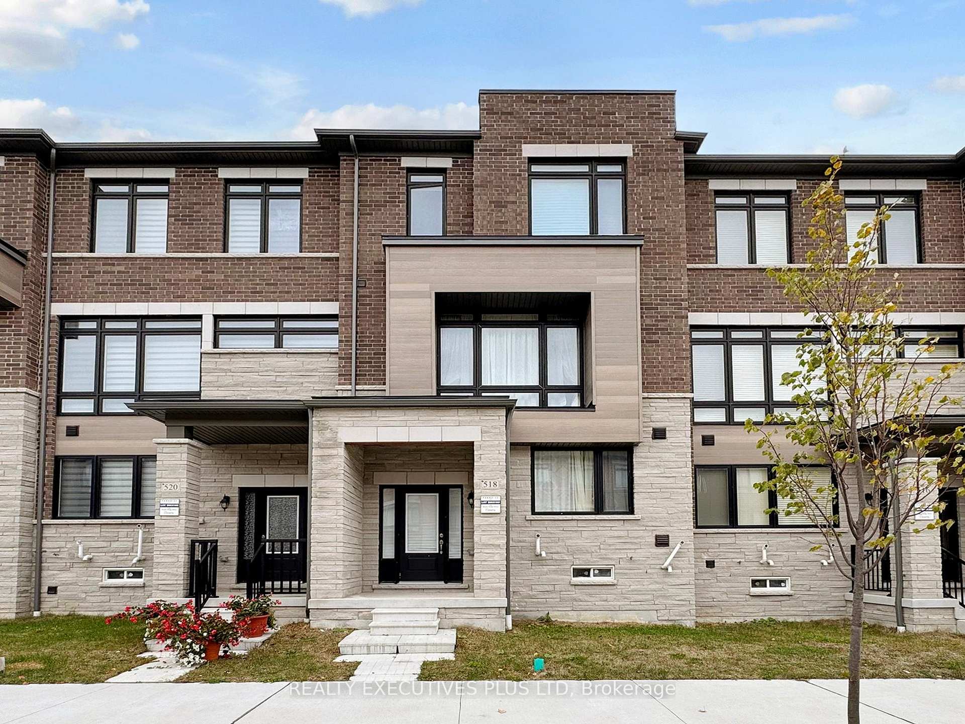 Photo 6 of 518 Danks Ridge Drive, Ajax, South East — HOMEH