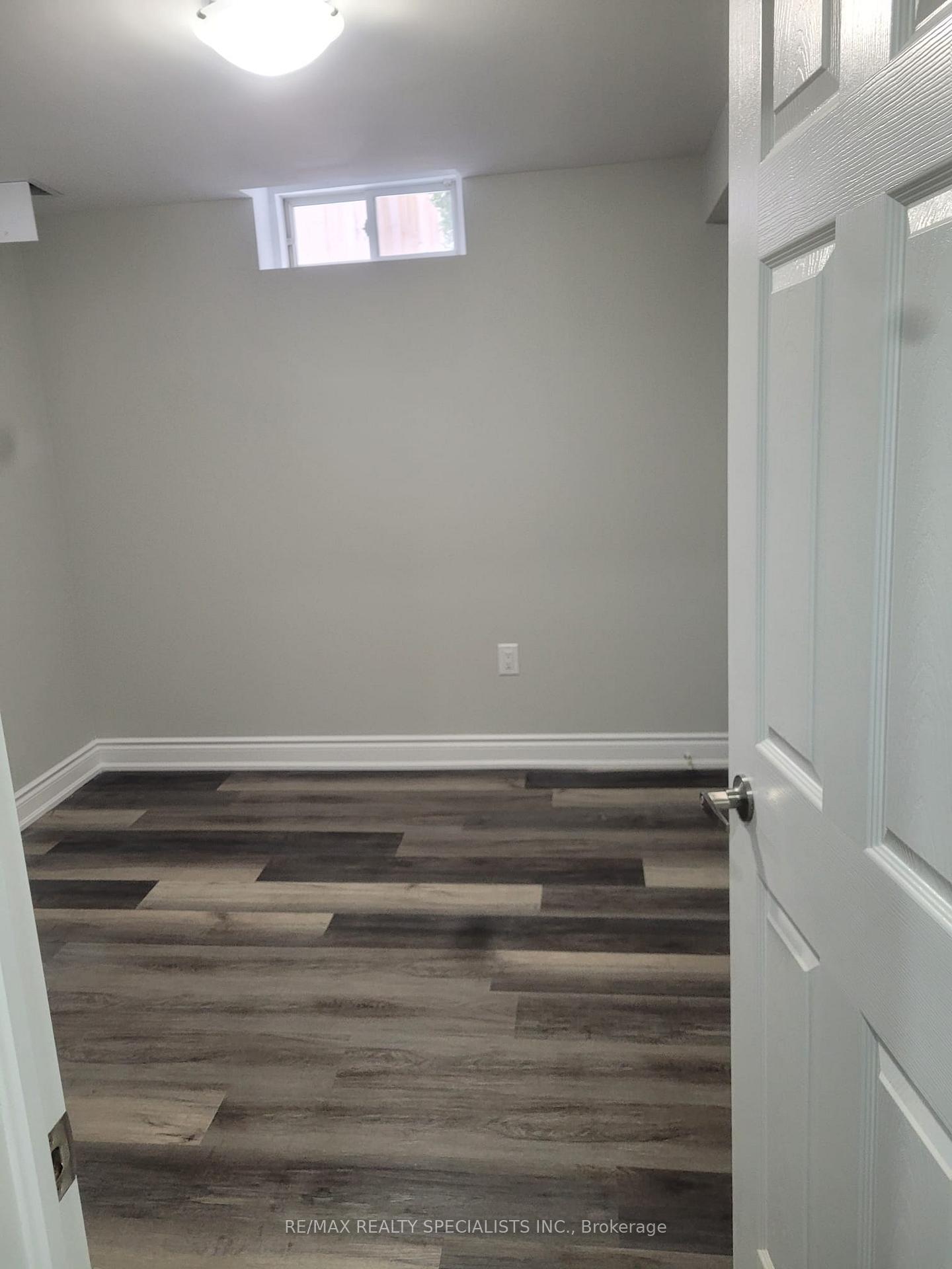 Photo 2 of 22 Furrows End, Brampton, Heart Lake West — HOMEH