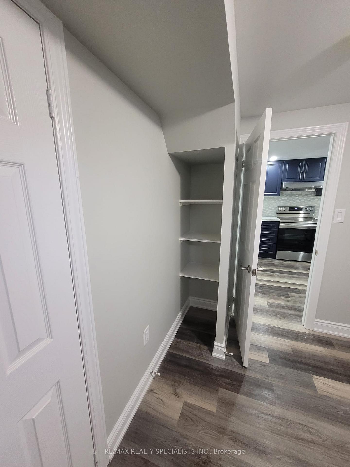Photo 5 of 22 Furrows End, Brampton, Heart Lake West — HOMEH