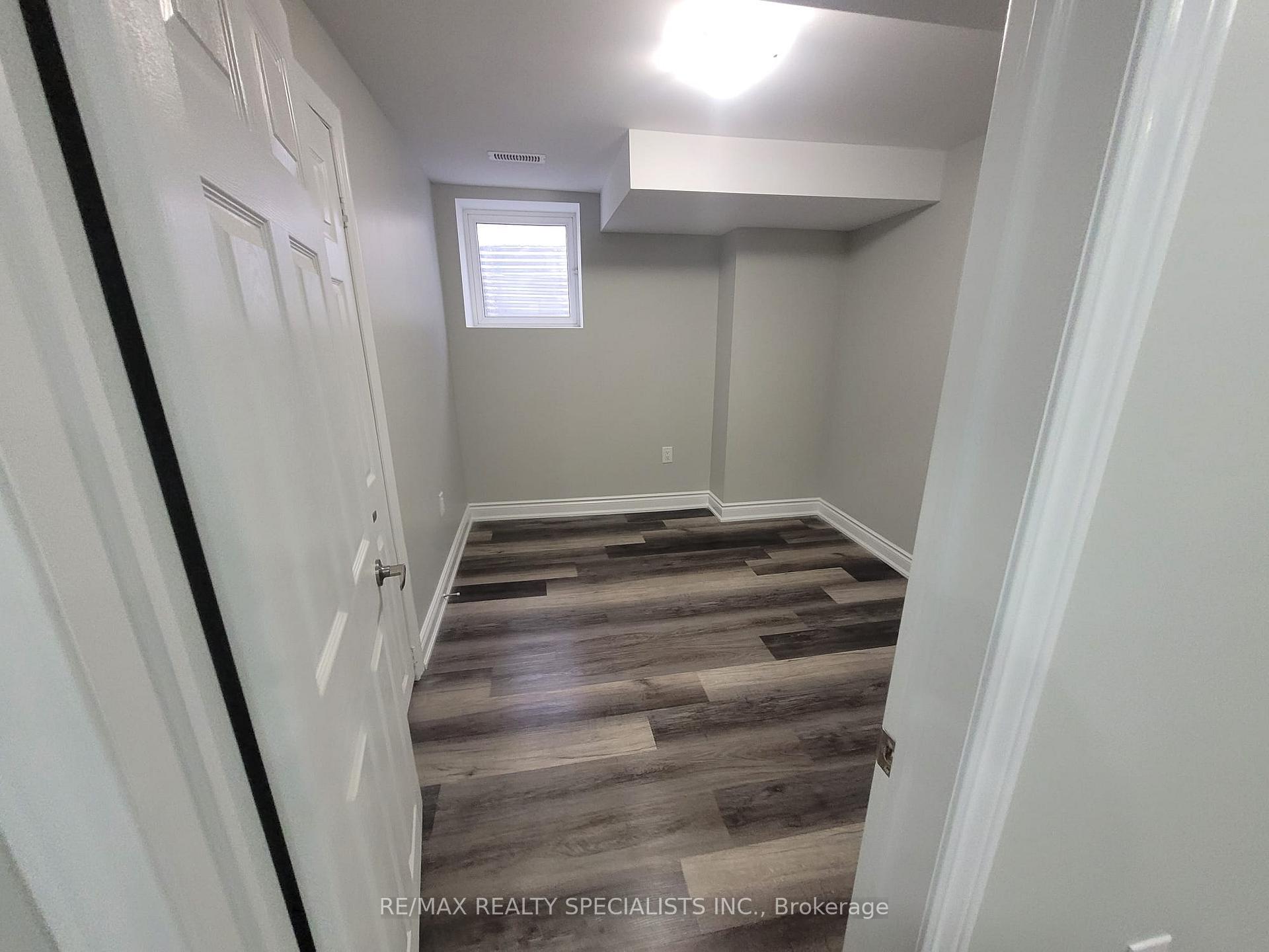 Photo 3 of 22 Furrows End, Brampton, Heart Lake West — HOMEH