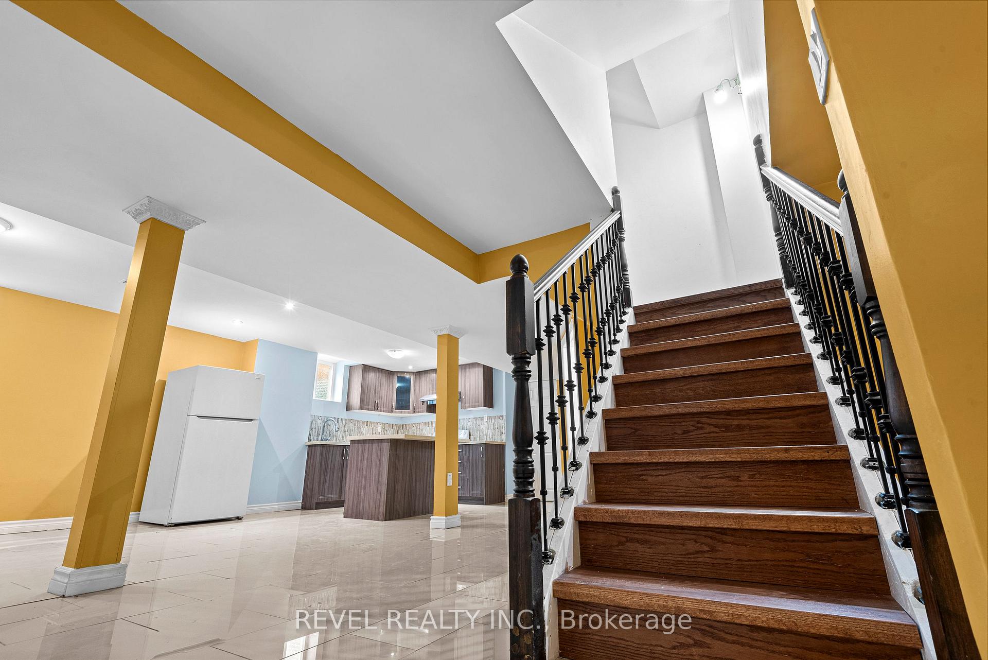 Photo 2 of Unit Bsmt, 1005 Sandcliff Drive, Oshawa, Pinecrest — HOMEH