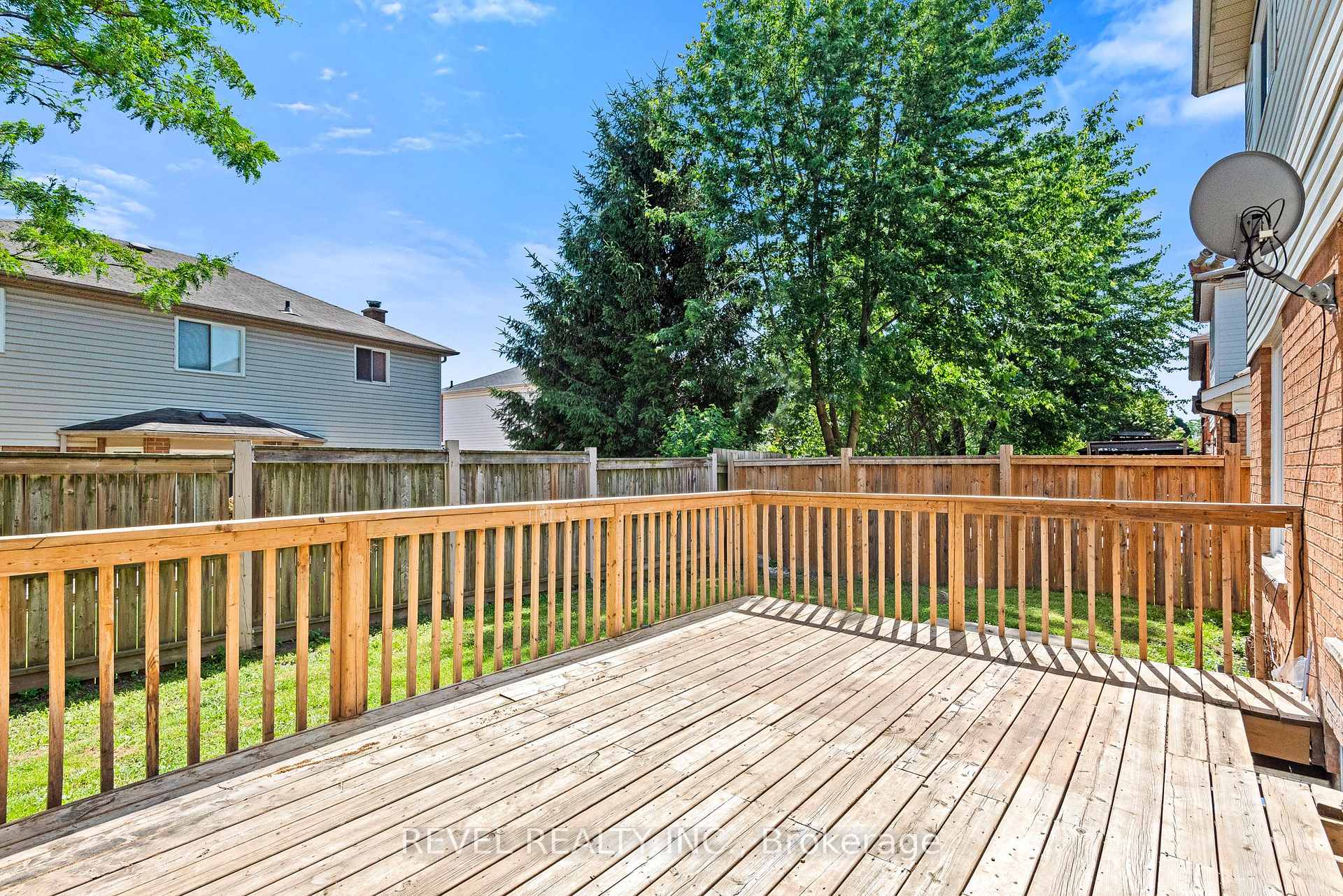 Photo 6 of Unit Bsmt, 1005 Sandcliff Drive, Oshawa, Pinecrest — HOMEH