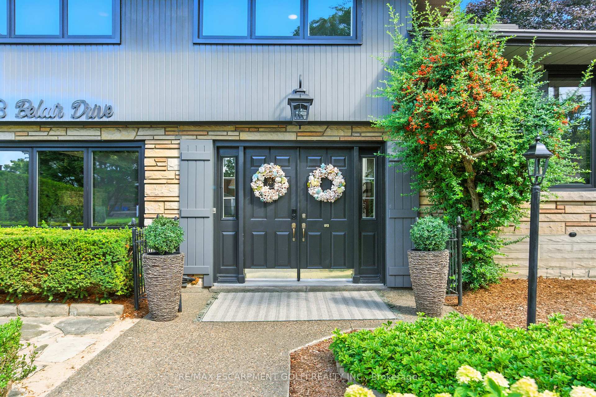 Photo 4 of 43 Belair Drive, Hamilton, Centremount — HOMEH