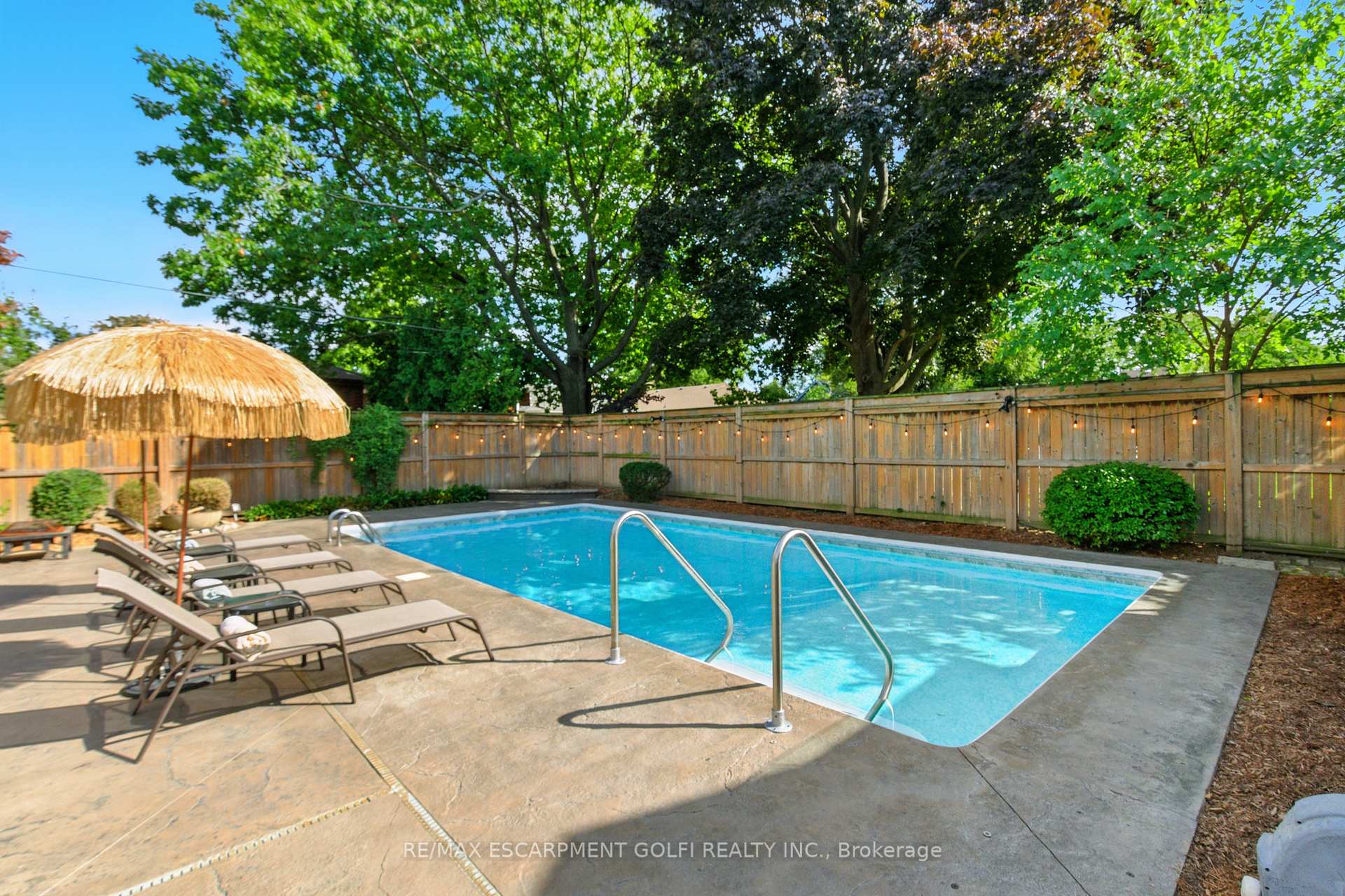 Photo 35 of 43 Belair Drive, Hamilton, Centremount — HOMEH