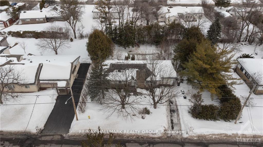 Photo 11 of 999 Laporte Street, Ottawa, Beacon Hill South — HOMEH
