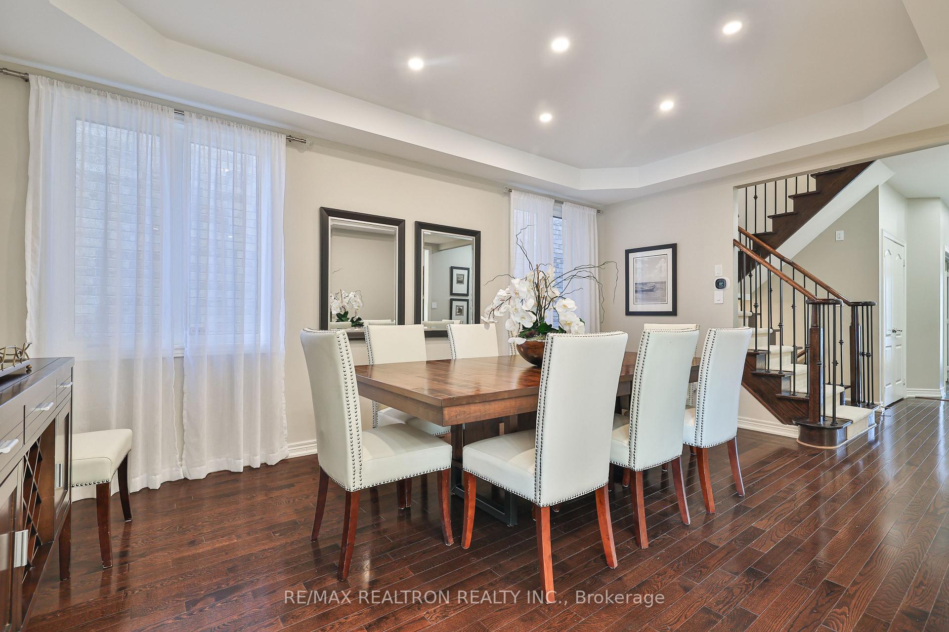 Photo 13 of 42 Southvale Drive, Vaughan, Patterson — HOMEH