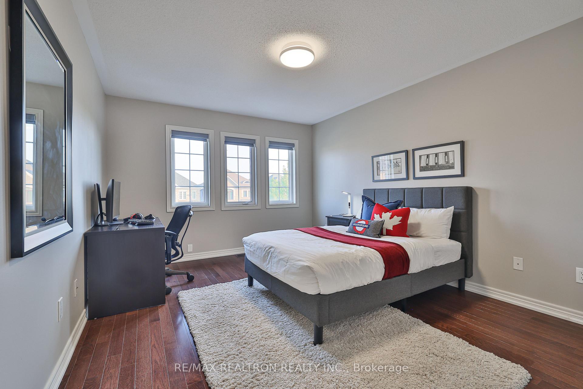 Photo 12 of 42 Southvale Drive, Vaughan, Patterson — HOMEH