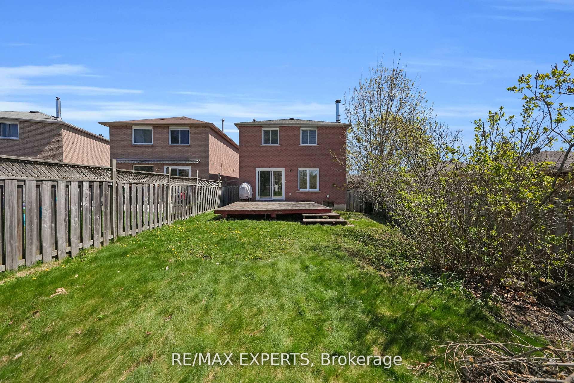 Photo 36 of 10 Wallace Drive, Barrie, Northwest — HOMEH