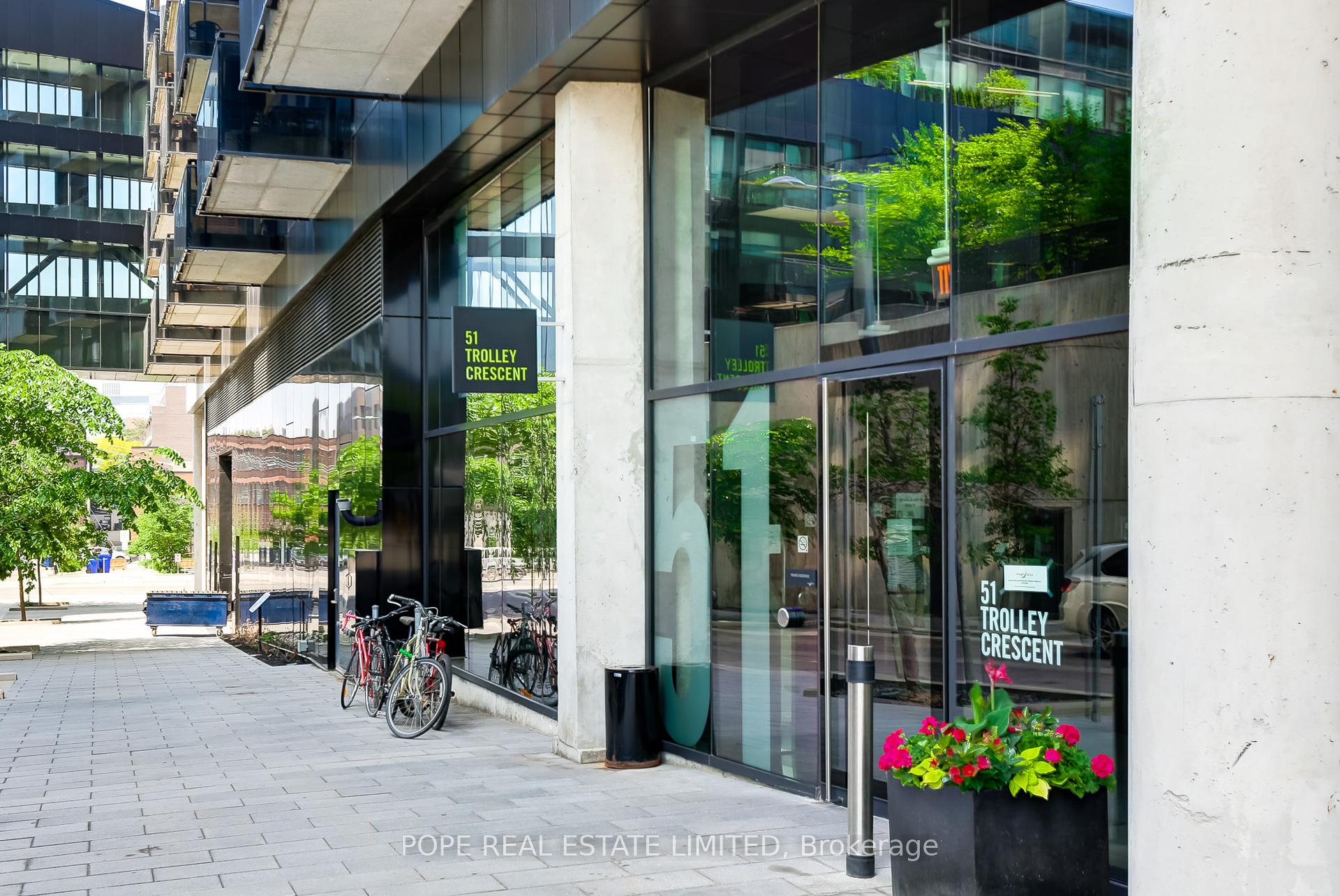 Photo 10 of Unit 719, 51 Trolley Crescent, Toronto, Moss Park — HOMEH