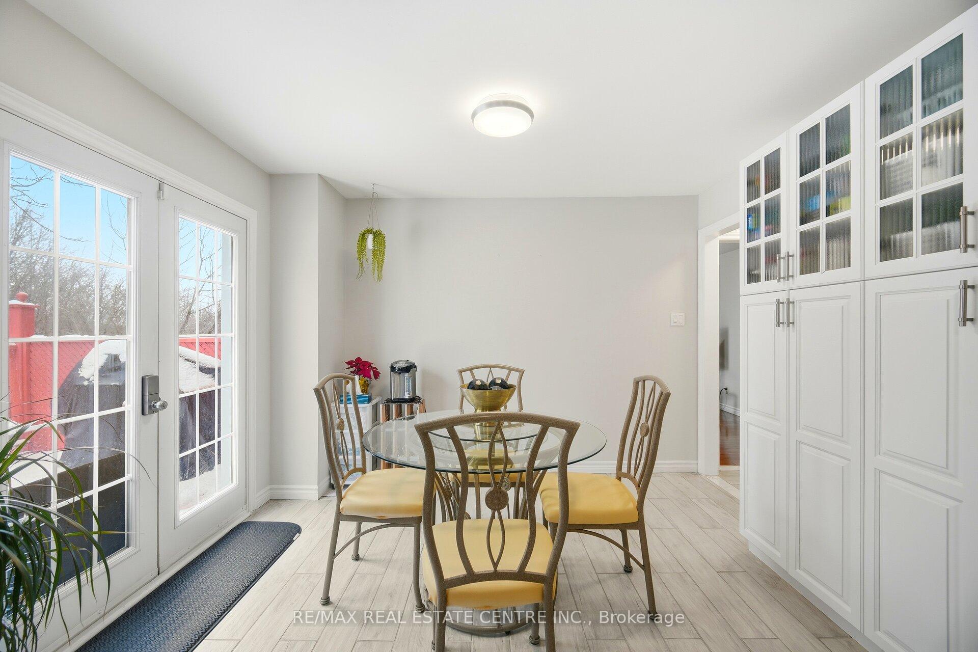 Photo 43 of 61 Sunforest Drive, Brampton, Heart Lake West — HOMEH