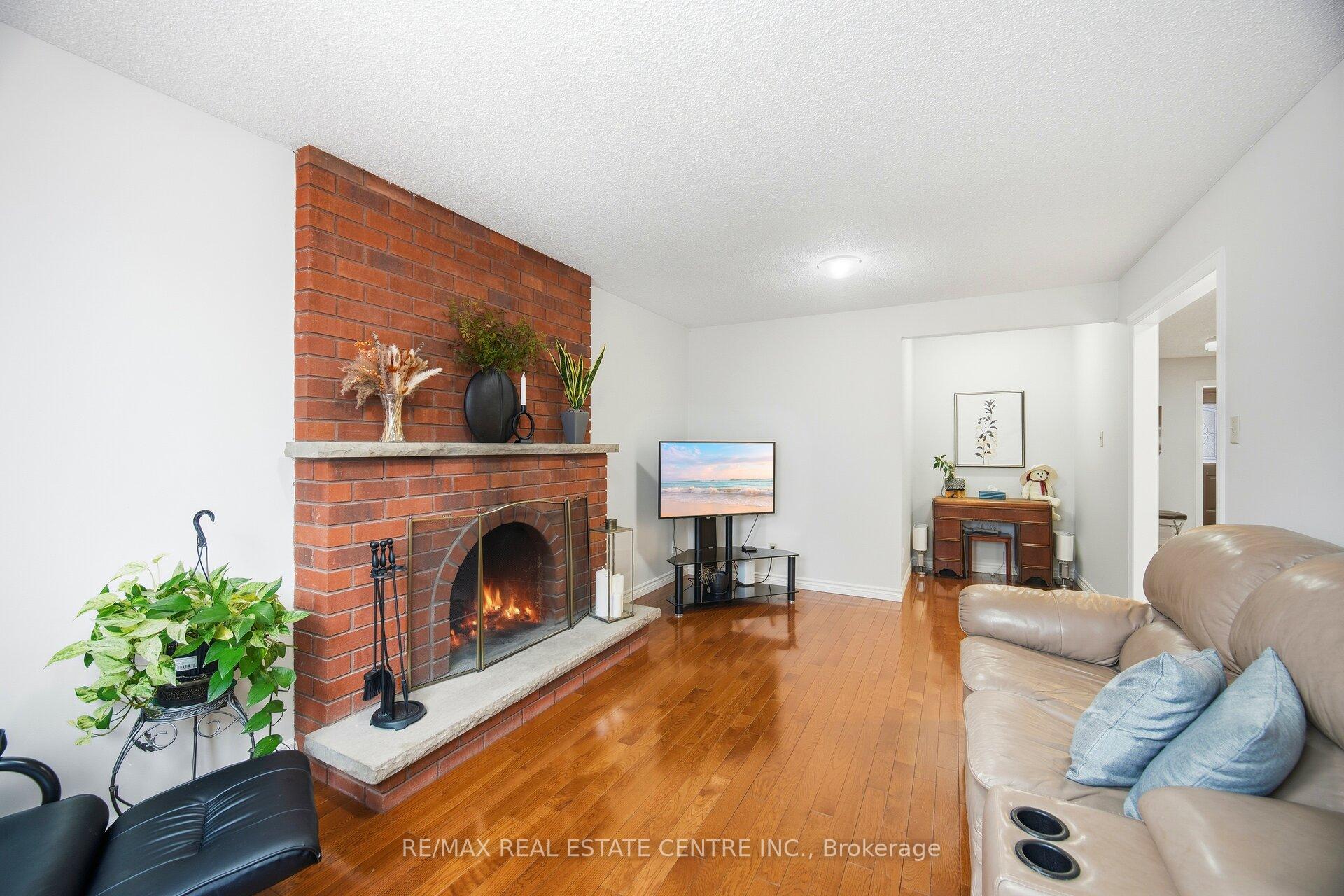 Photo 44 of 61 Sunforest Drive, Brampton, Heart Lake West — HOMEH