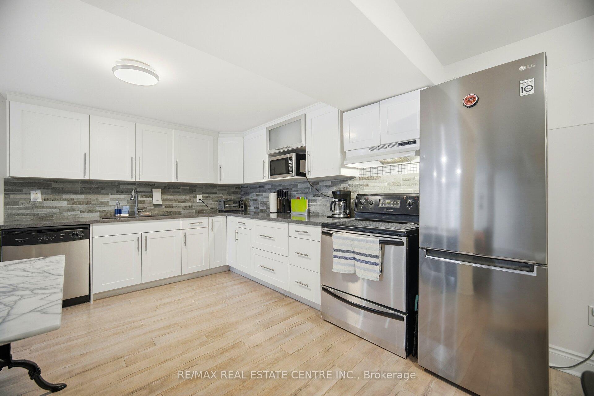 Photo 39 of 61 Sunforest Drive, Brampton, Heart Lake West — HOMEH