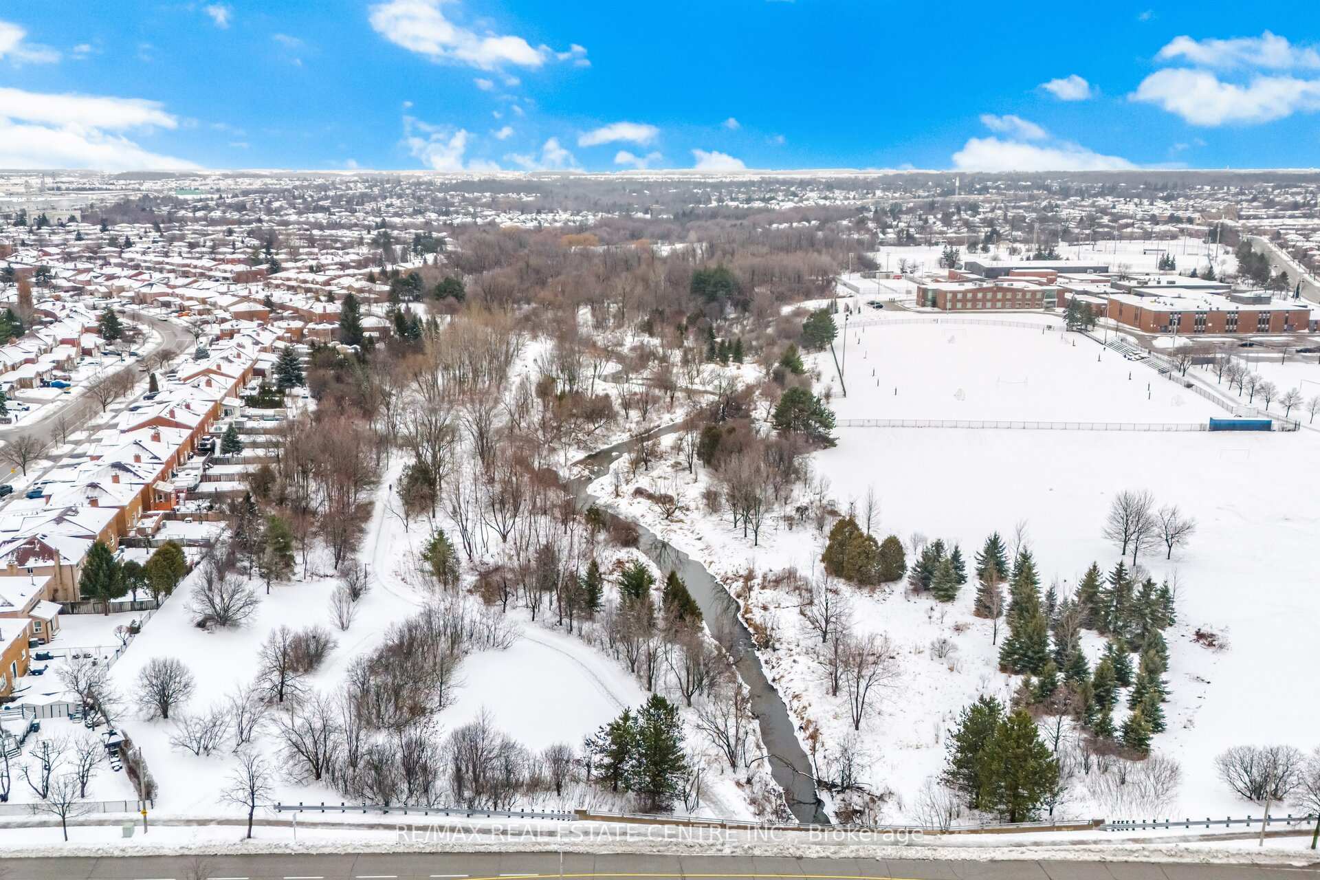Photo 24 of 61 Sunforest Drive, Brampton, Heart Lake West — HOMEH
