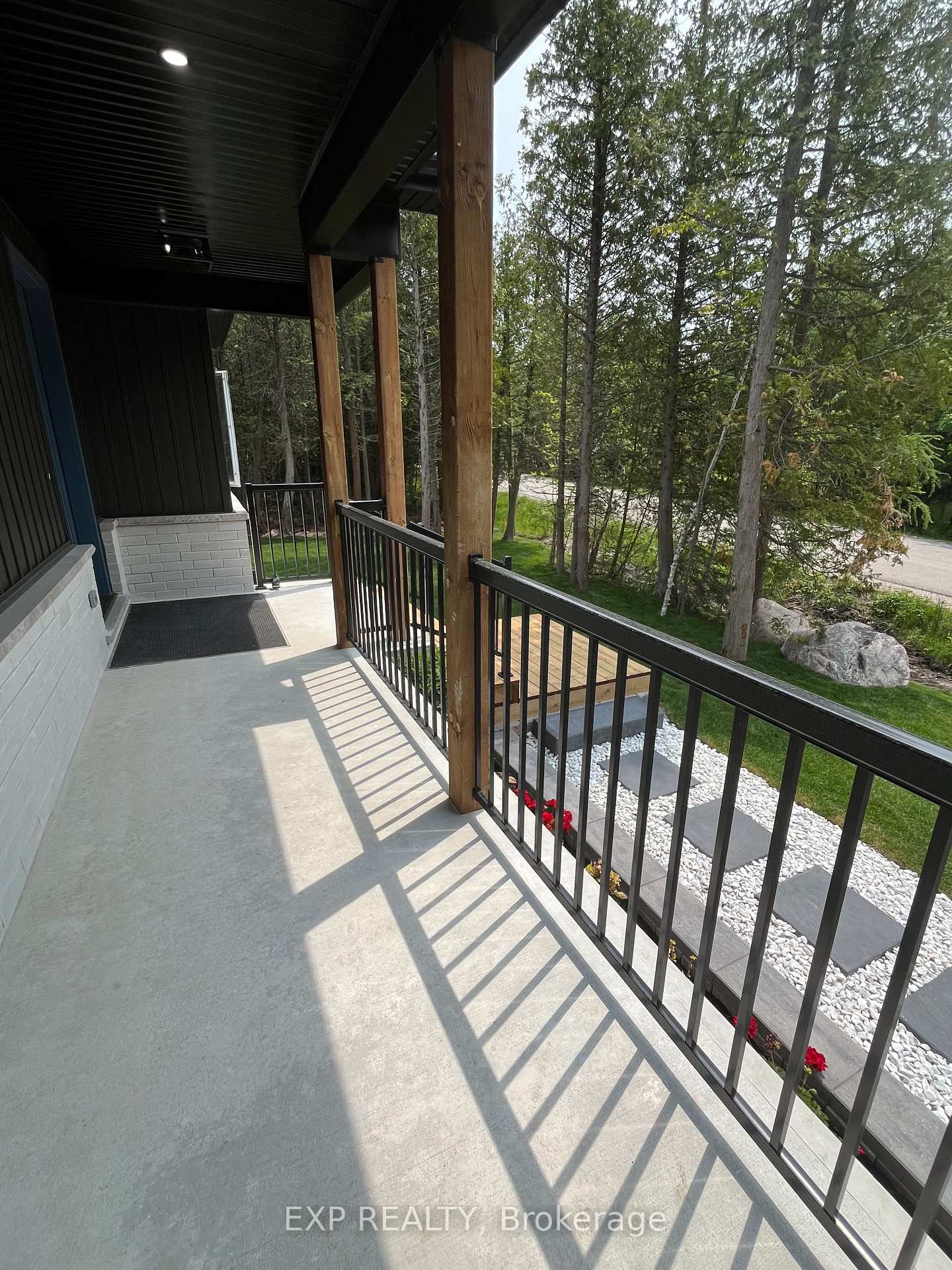 Photo 1 of 48 Iroquois Crescent, Tiny, Rural Tiny — HOMEH