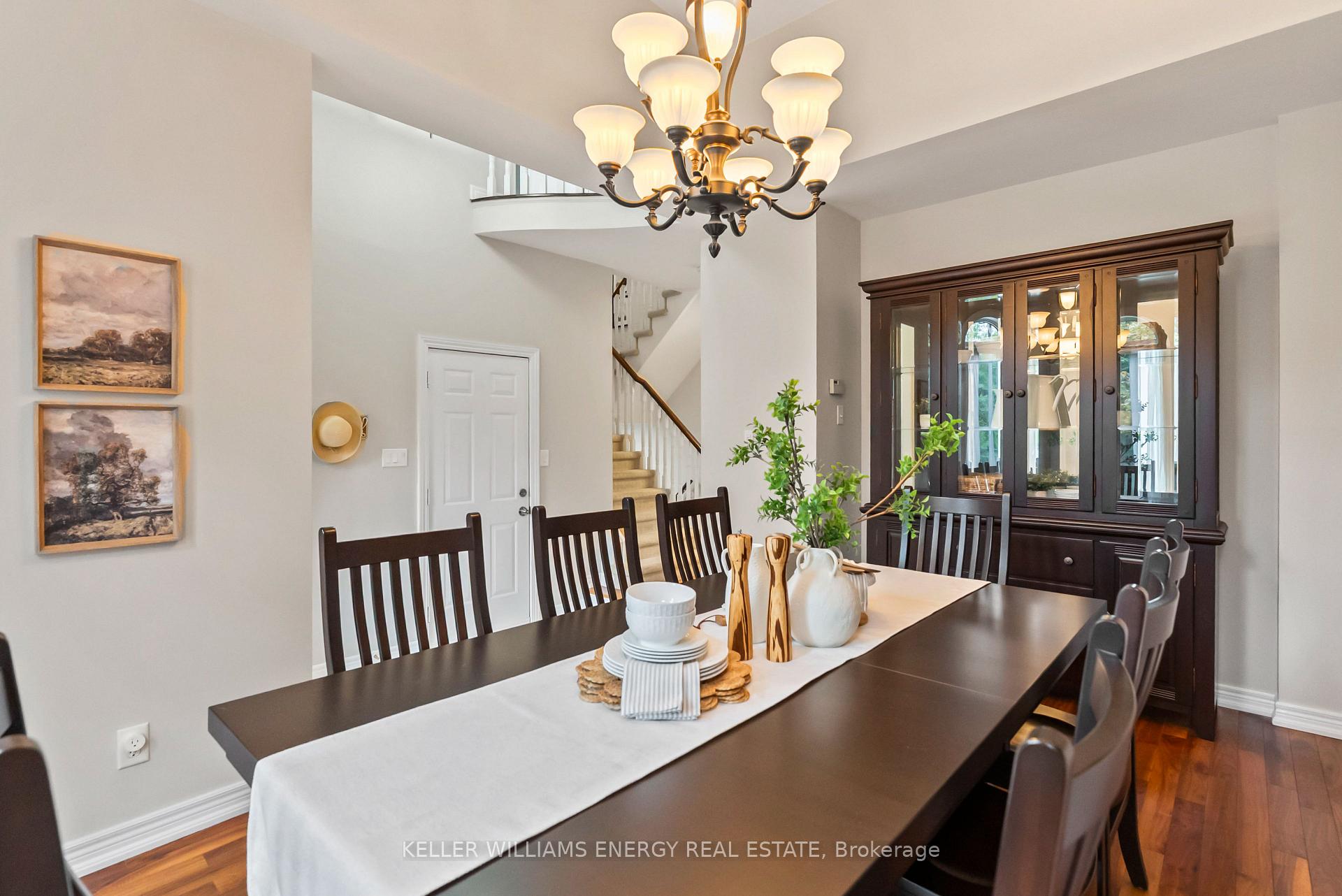 Photo 3 of 29 Melody Drive, Whitby, Brooklin — HOMEH
