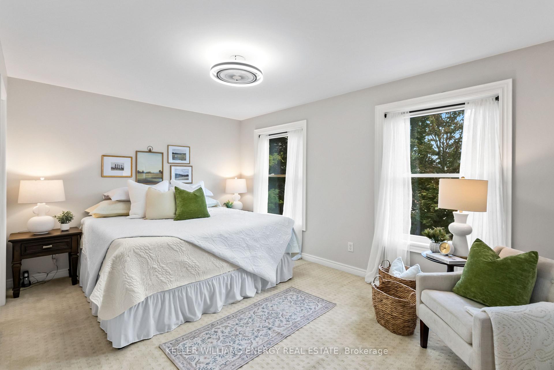 Photo 10 of 29 Melody Drive, Whitby, Brooklin — HOMEH