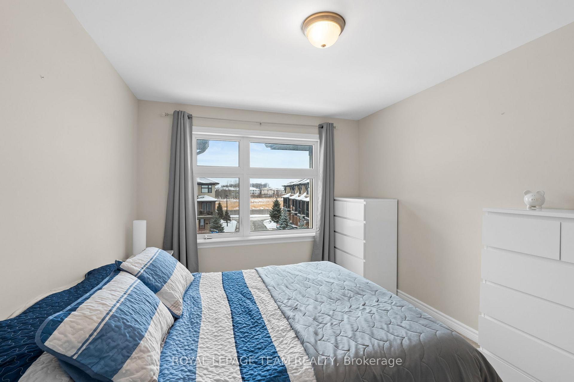 Photo 25 of 110 Stockholm Private, Ottawa, Riverside South/Gloucester Glen — HOMEH