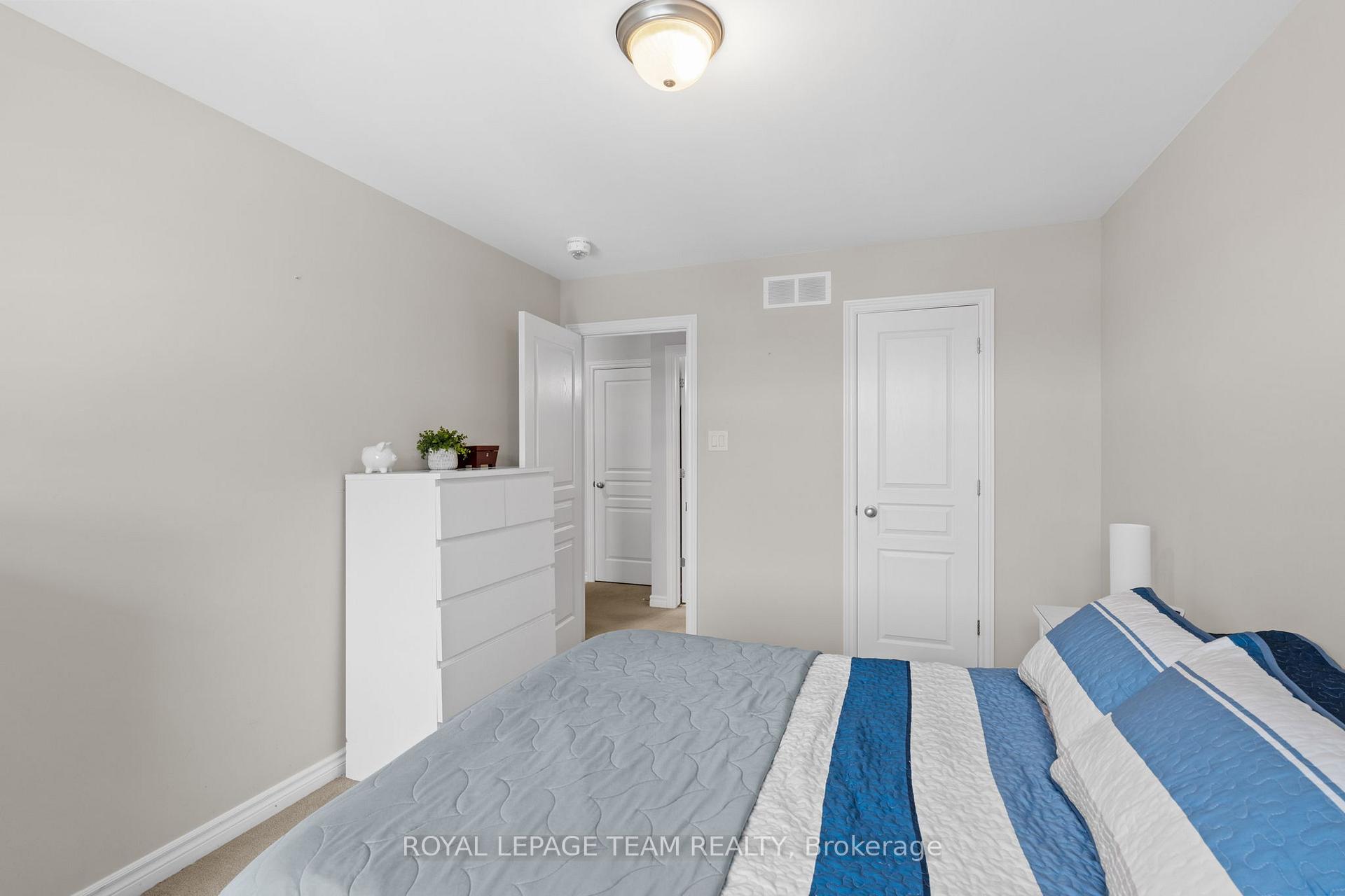 Photo 11 of 110 Stockholm Private, Ottawa, Riverside South/Gloucester Glen — HOMEH