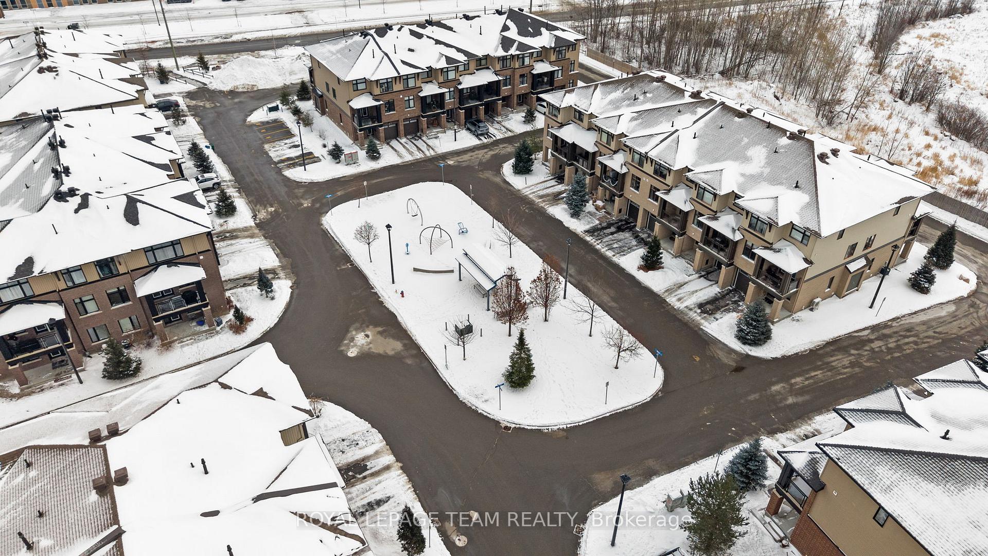 Photo 23 of 110 Stockholm Private, Ottawa, Riverside South/Gloucester Glen — HOMEH