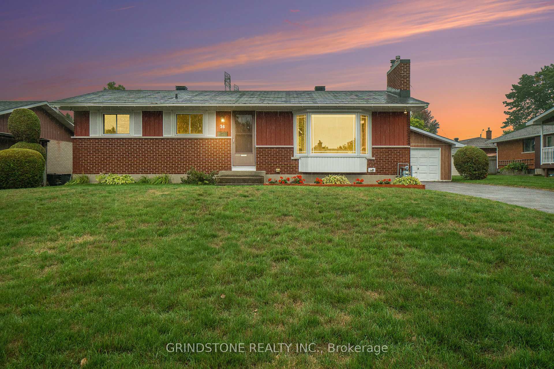 Photo 1 of 36 Brent Avenue, Ottawa, Manordale — HOMEH