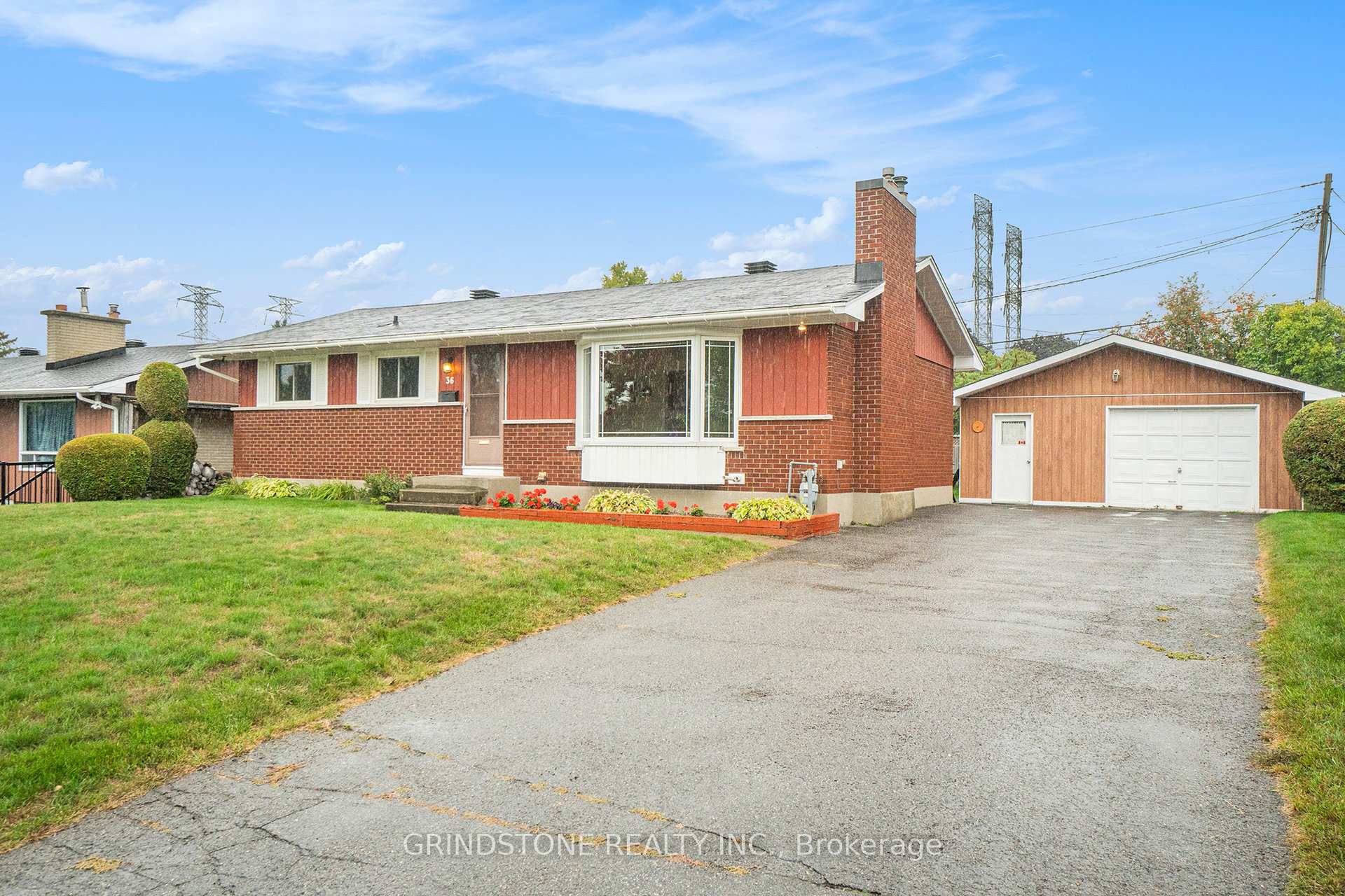 Photo 21 of 36 Brent Avenue, Ottawa, Manordale — HOMEH