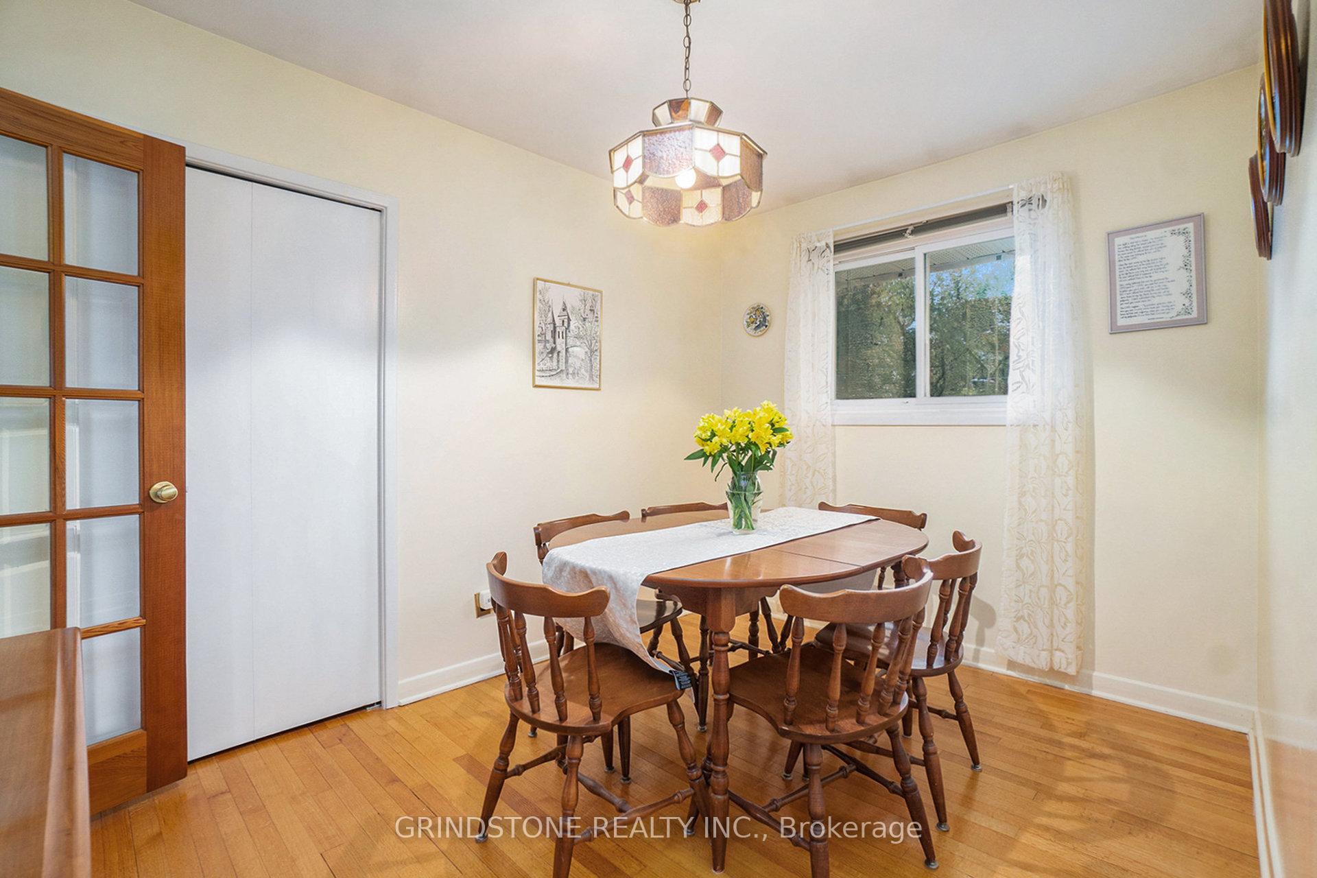 Photo 2 of 36 Brent Avenue, Ottawa, Manordale — HOMEH