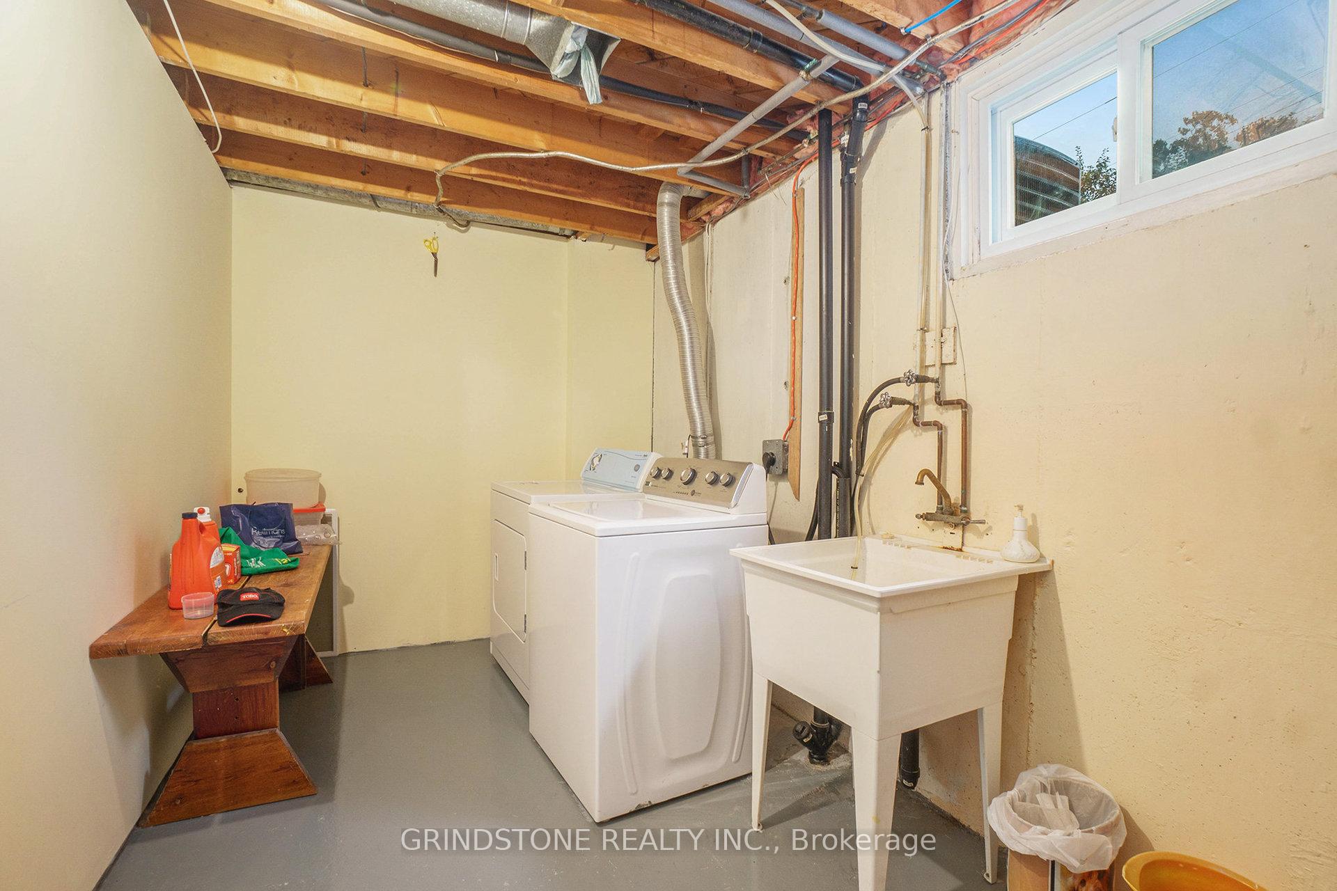 Photo 3 of 36 Brent Avenue, Ottawa, Manordale — HOMEH