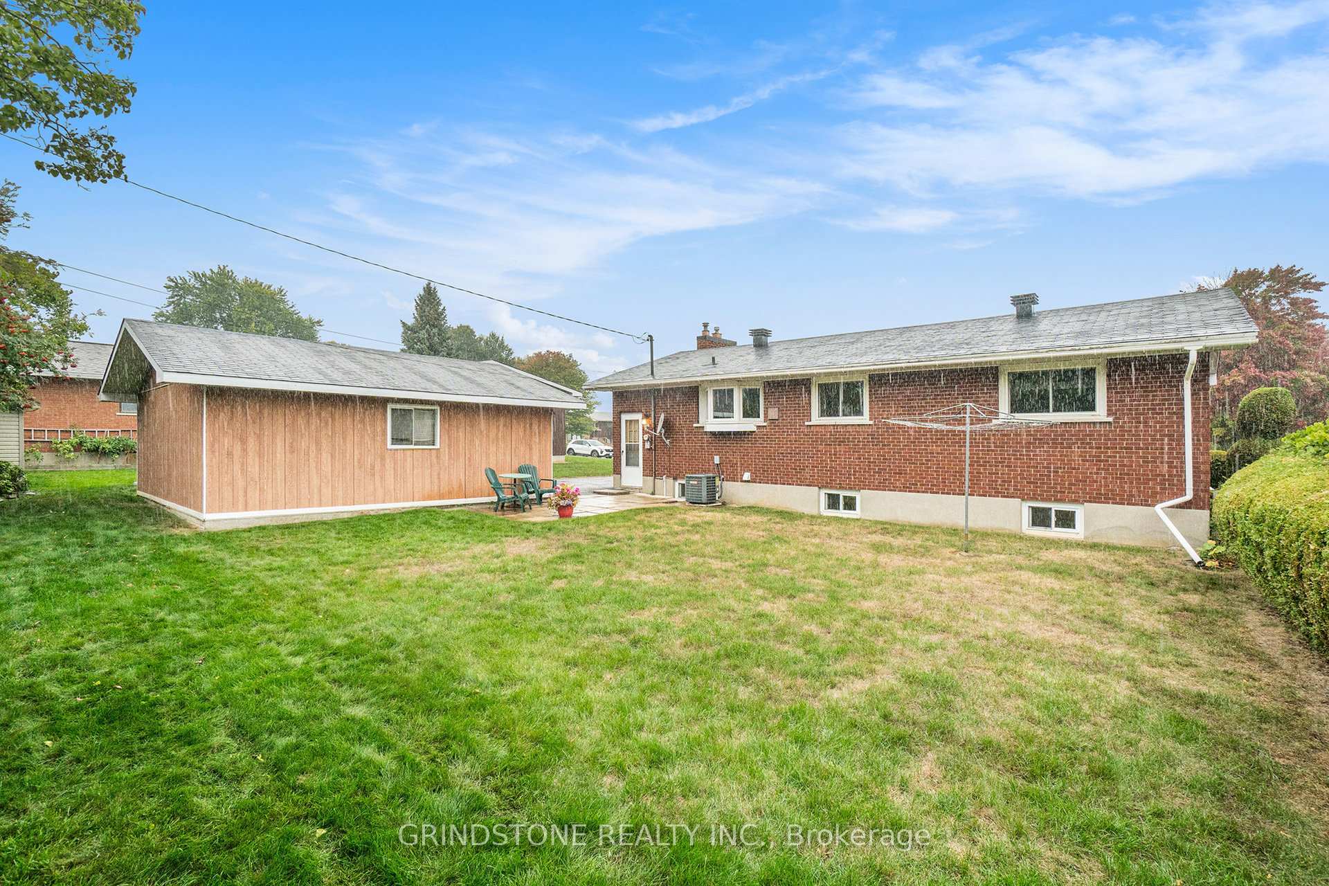 Photo 14 of 36 Brent Avenue, Ottawa, Manordale — HOMEH