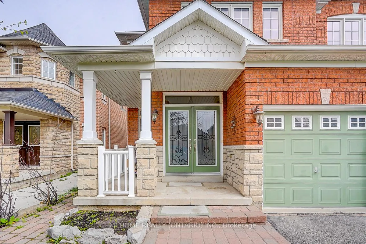 Photo 2 of 40 Westminster Circle, Barrie, Innis-Shore — HOMEH
