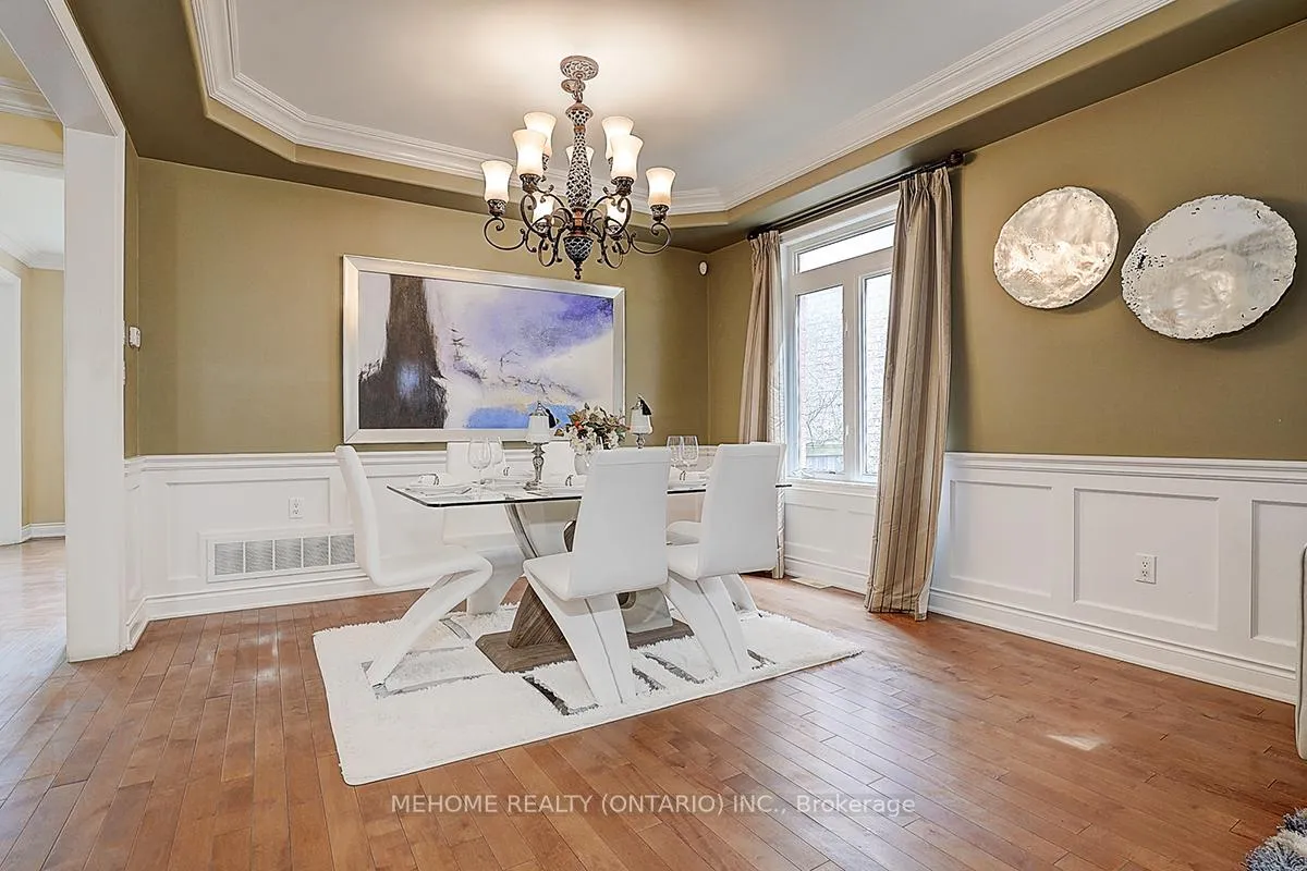 Photo 13 of 40 Westminster Circle, Barrie, Innis-Shore — HOMEH