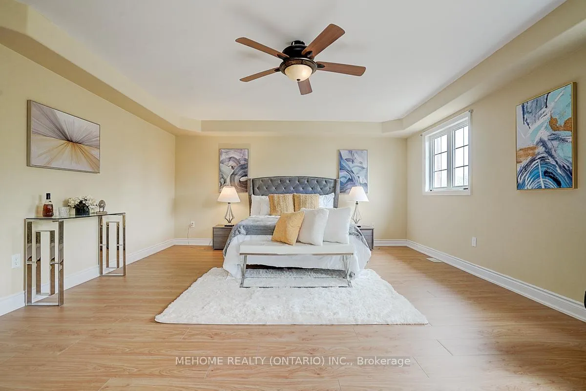 Photo 27 of 40 Westminster Circle, Barrie, Innis-Shore — HOMEH