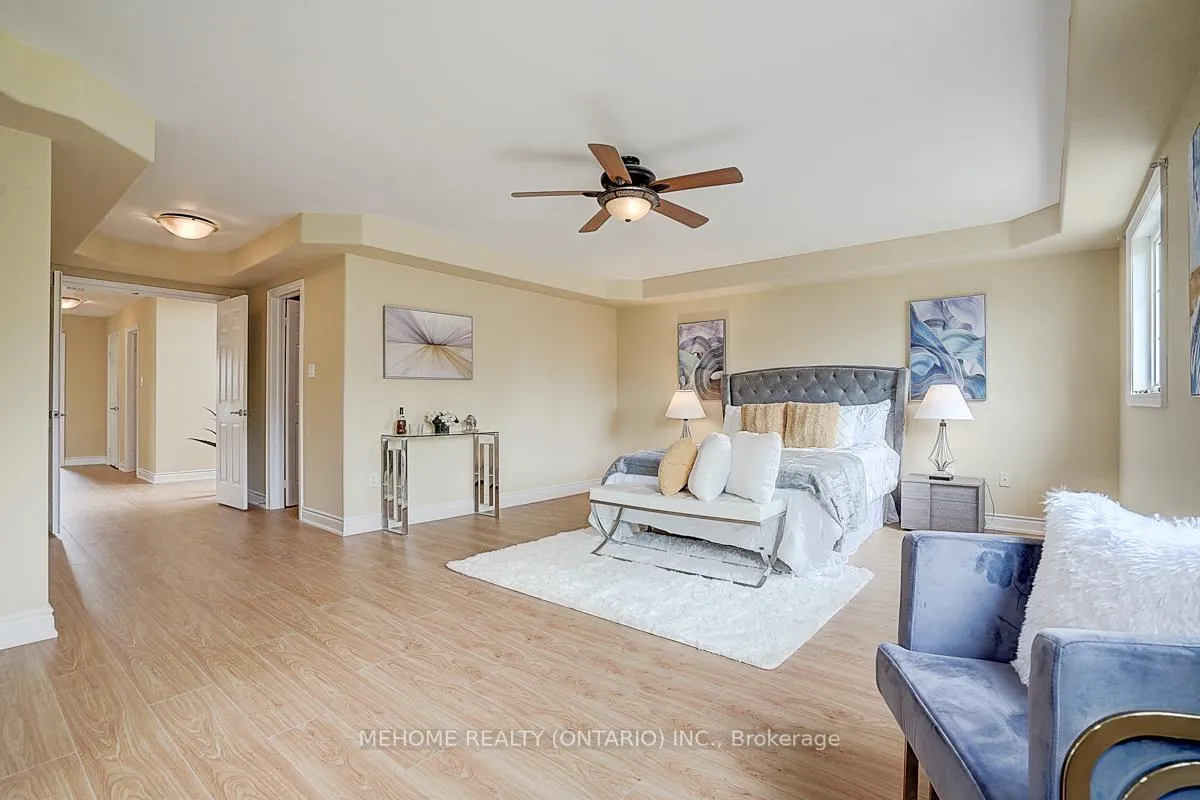Photo 29 of 40 Westminster Circle, Barrie, Innis-Shore — HOMEH